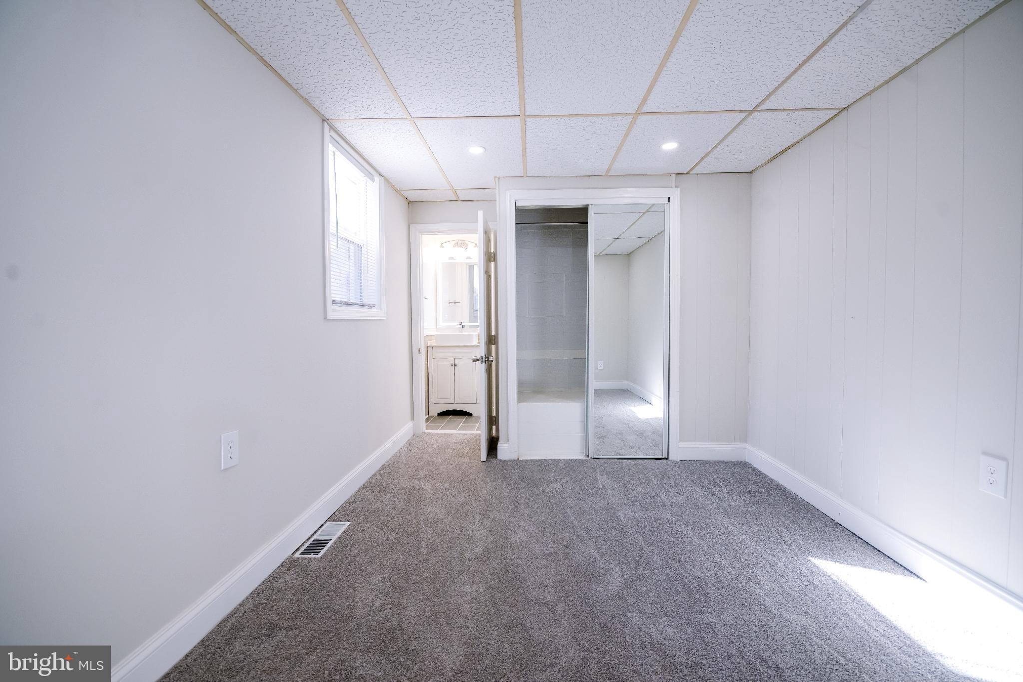 HIGHLANDTOWN - Residential