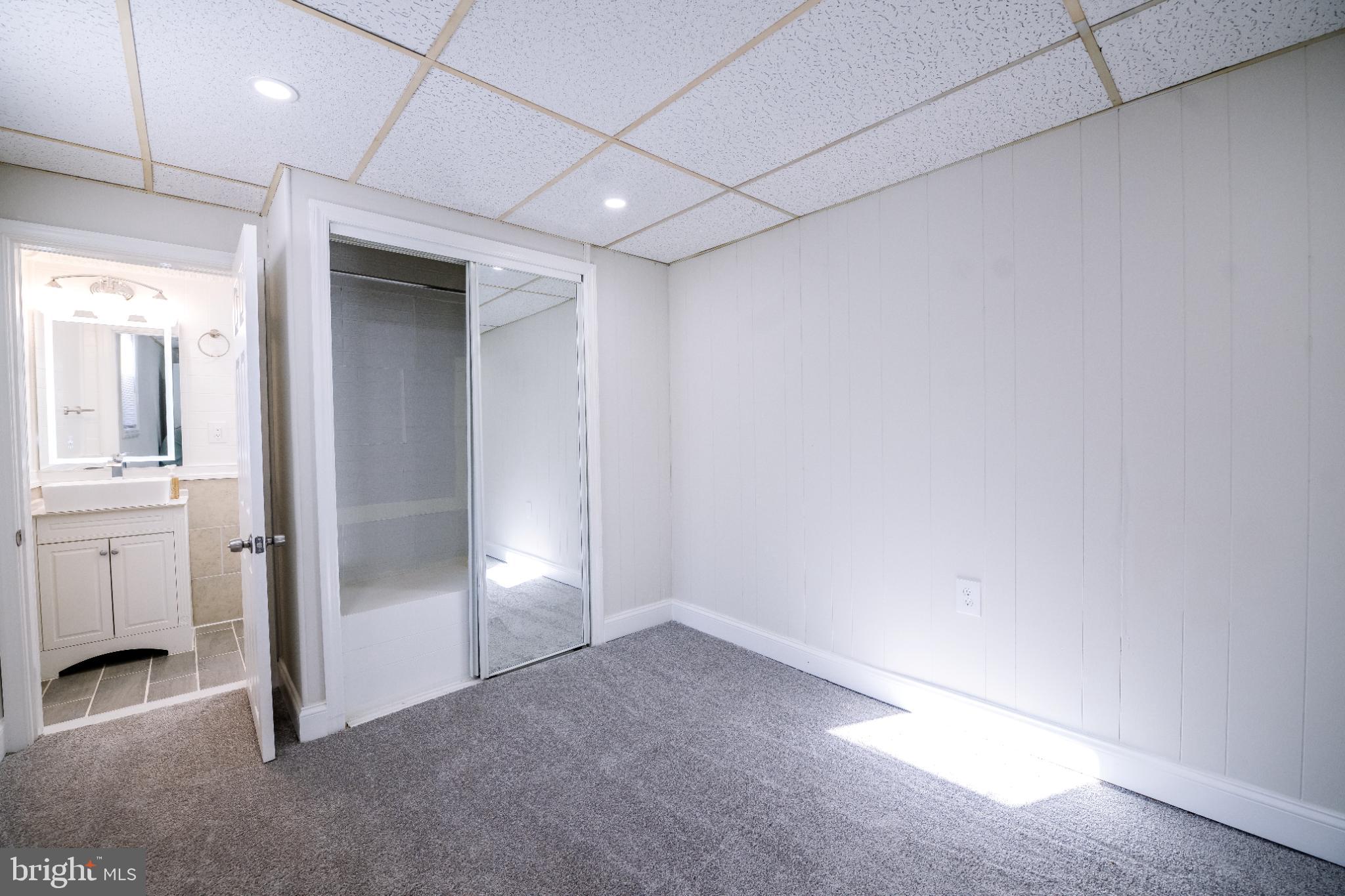 HIGHLANDTOWN - Residential