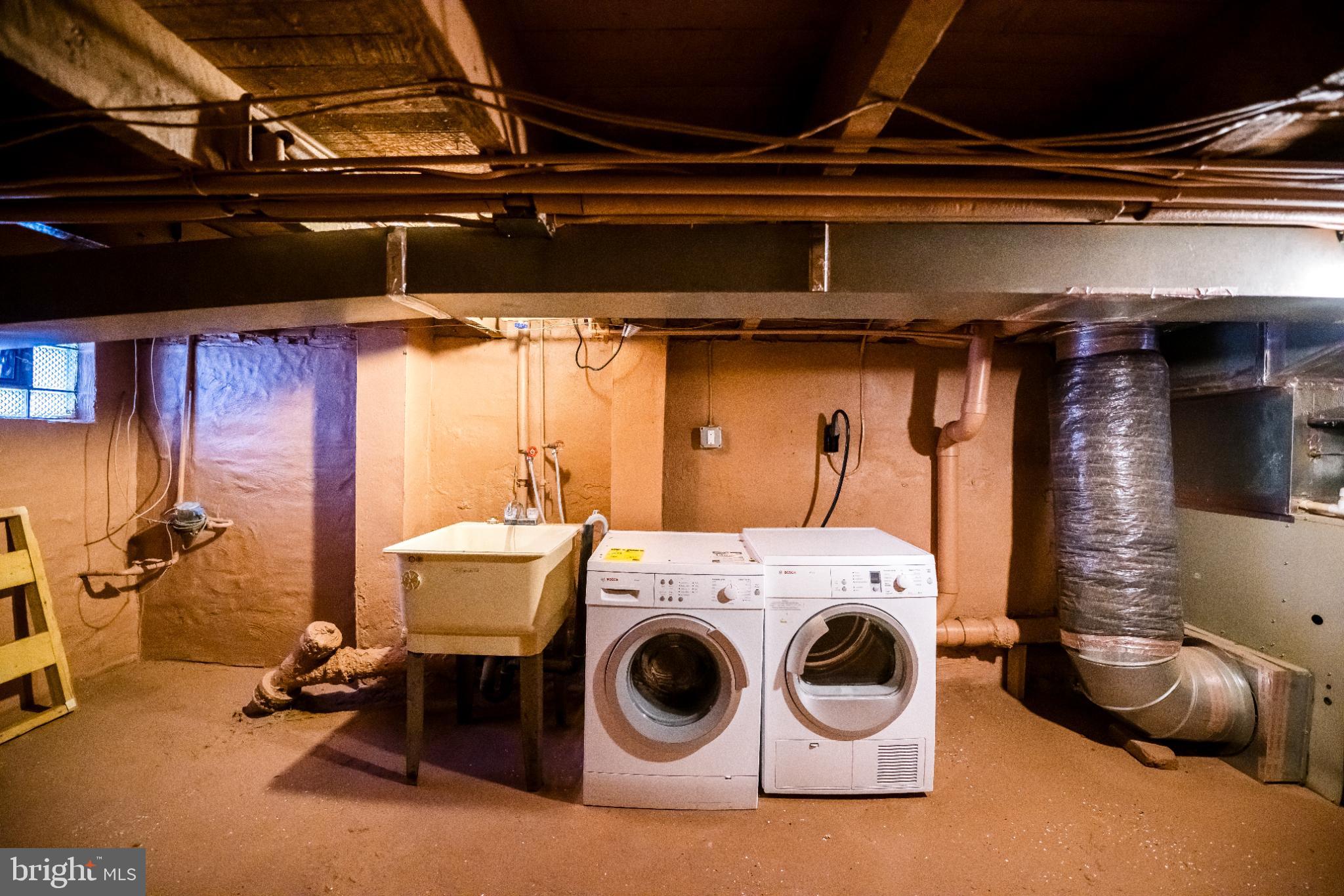 HIGHLANDTOWN - Residential