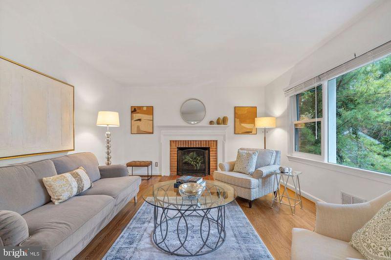 GOLF CLUB MANOR - Residential