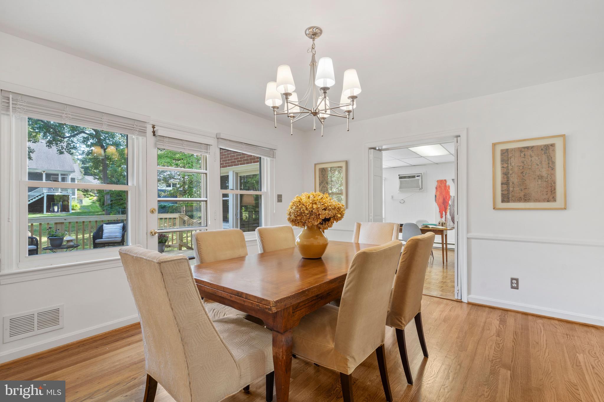 GOLF CLUB MANOR - Residential