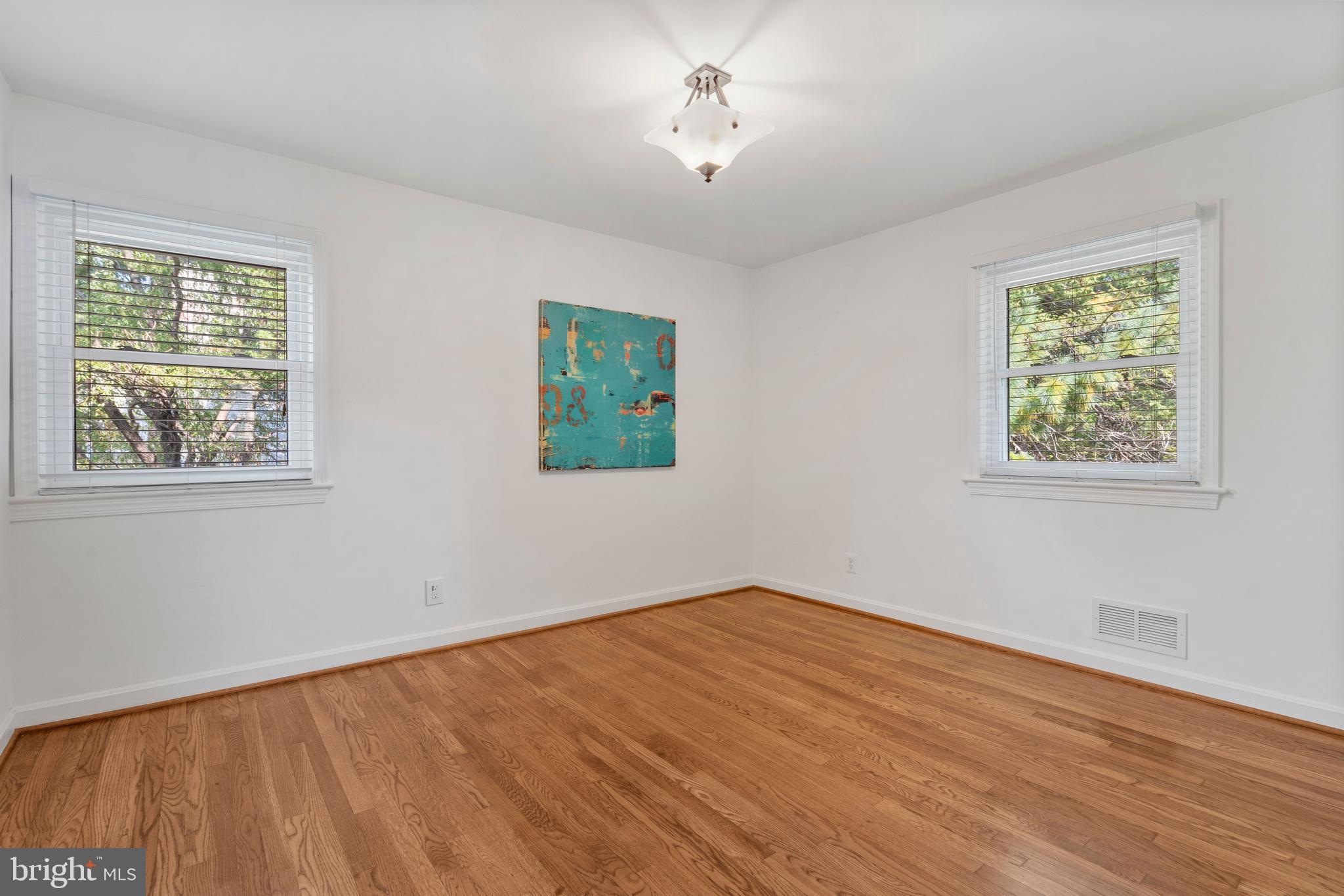 GOLF CLUB MANOR - Residential