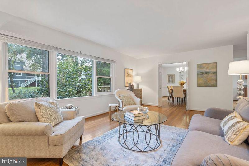 GOLF CLUB MANOR - Residential