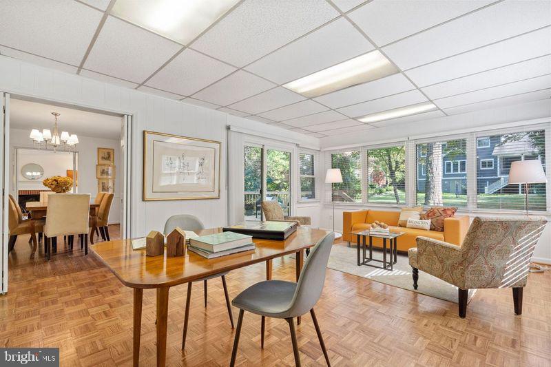 GOLF CLUB MANOR - Residential