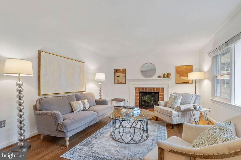 GOLF CLUB MANOR - Residential