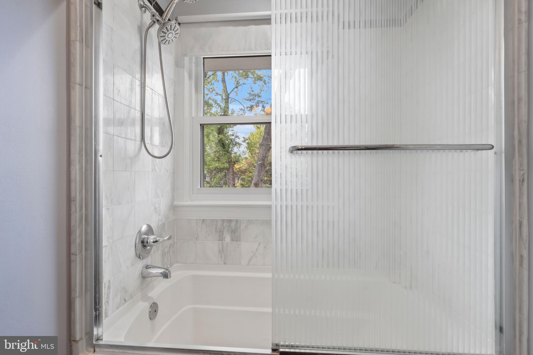 GOLF CLUB MANOR - Residential