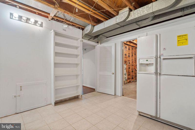 GOLF CLUB MANOR - Residential