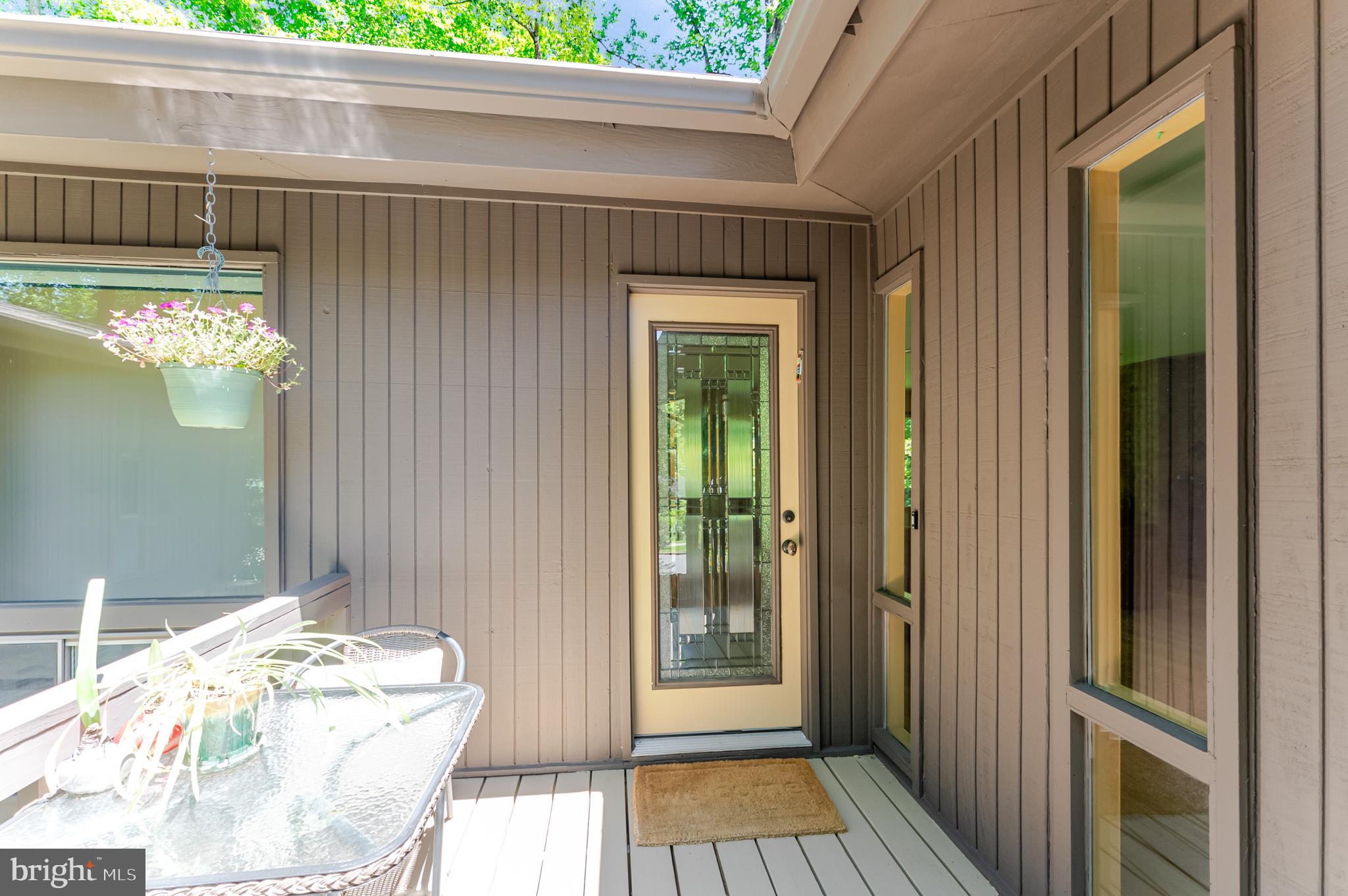 4221 ELIZABETH LANE