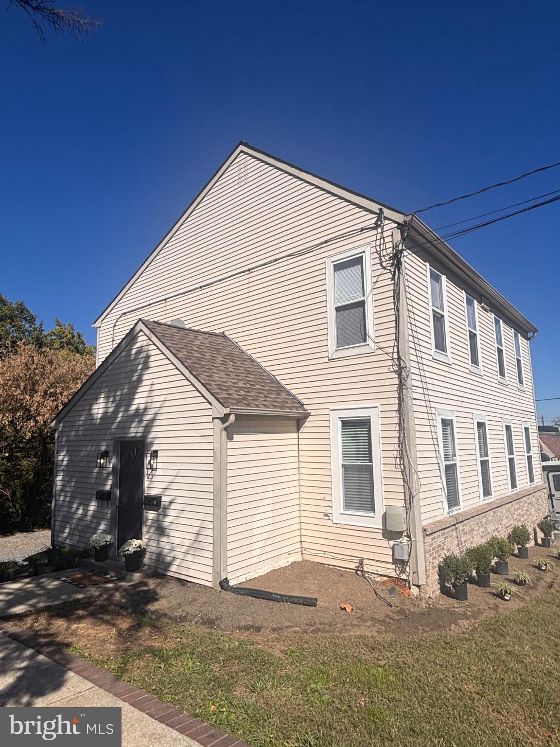 35 W LAKEVIEW AVENUE A