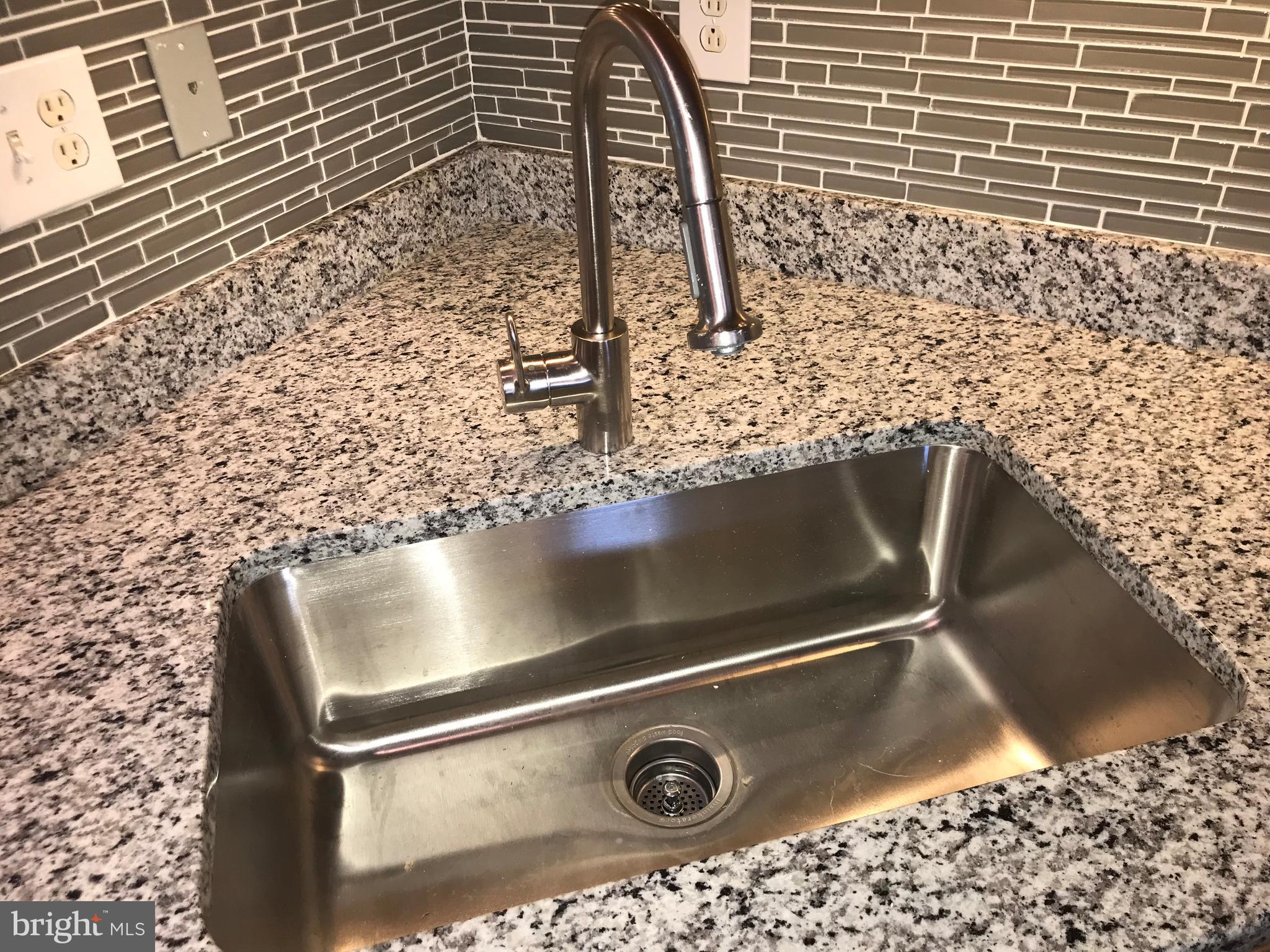 RIVER HILL - Residential Lease