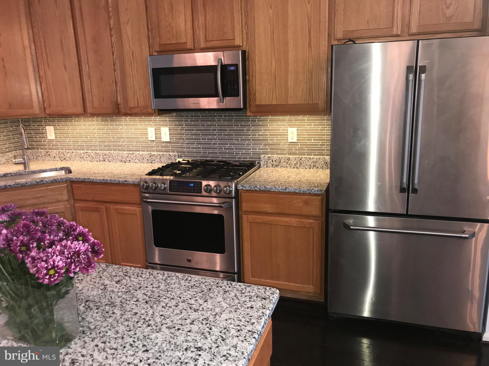 RIVER HILL - Residential Lease