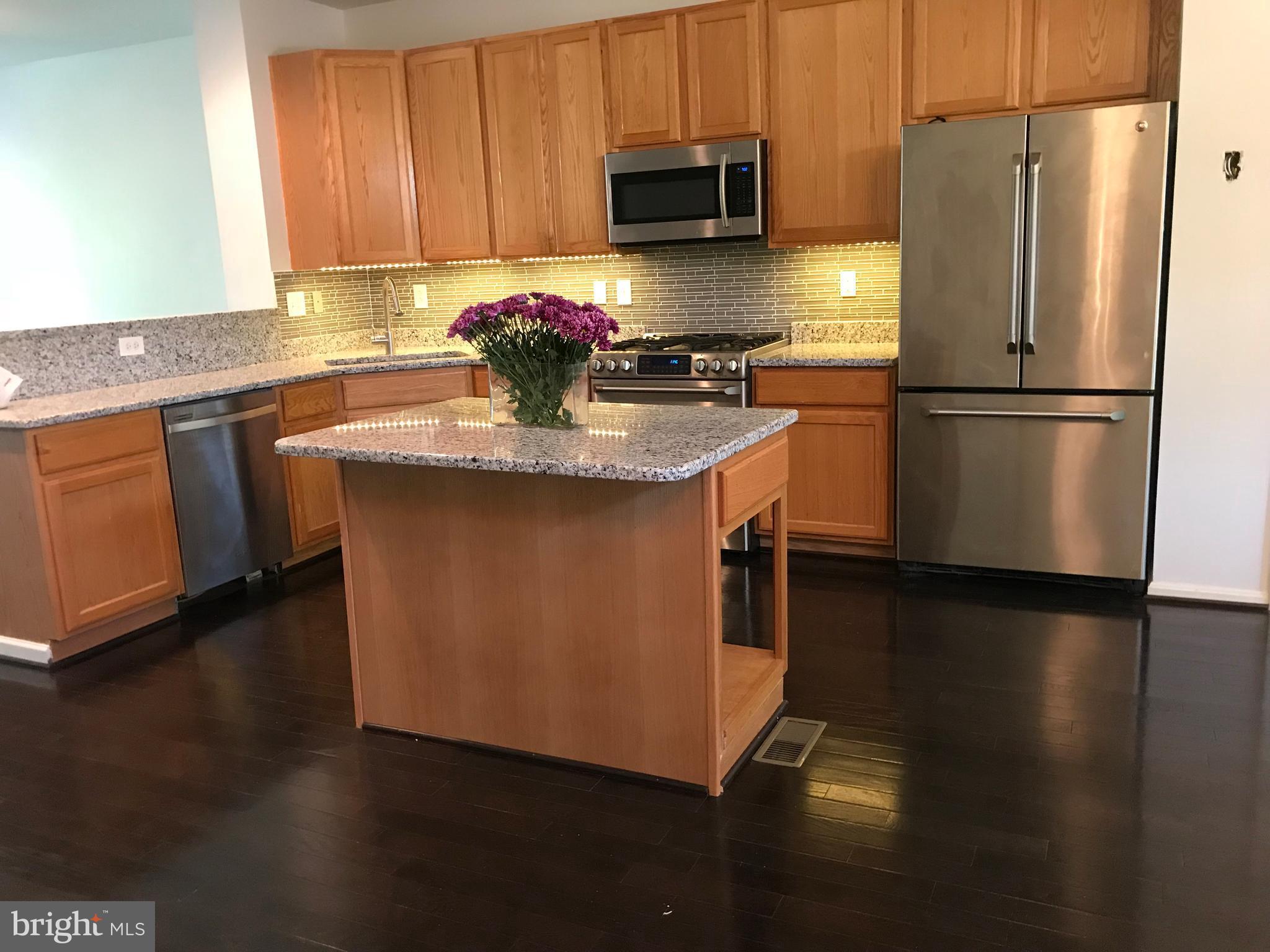 RIVER HILL - Residential Lease