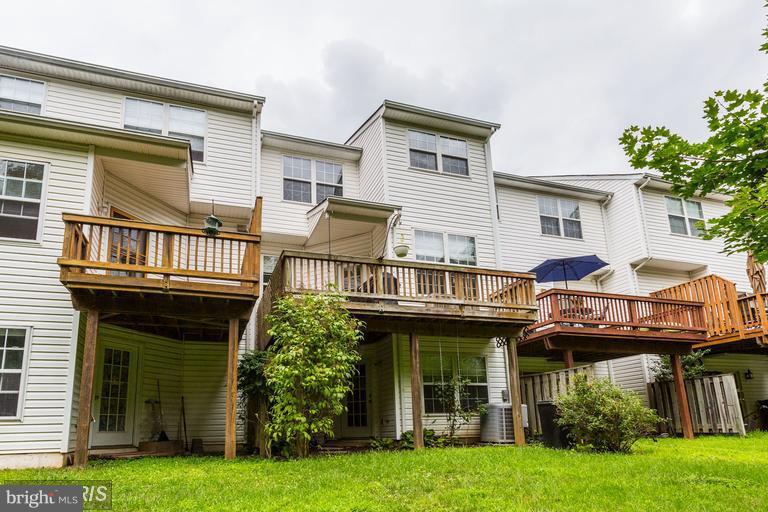 RIVER HILL - Residential Lease