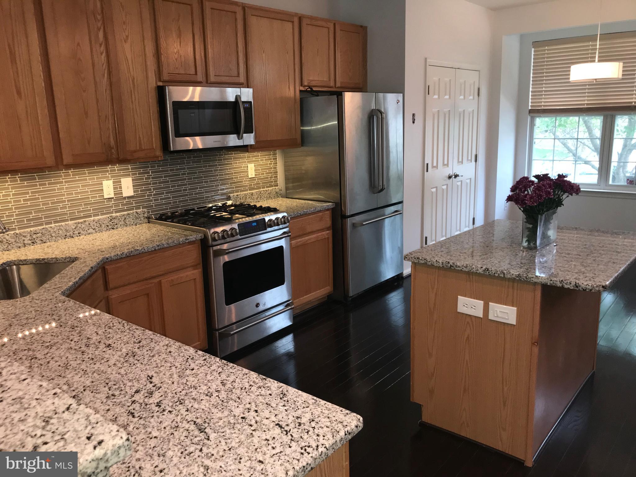 RIVER HILL - Residential Lease