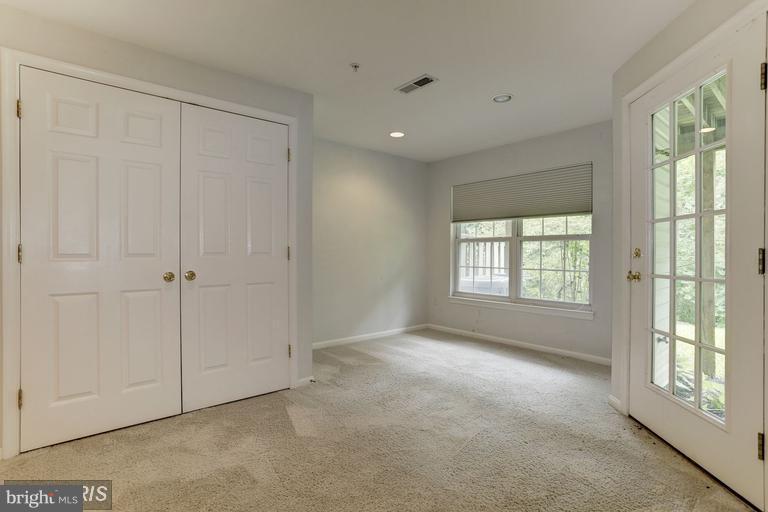 RIVER HILL - Residential Lease