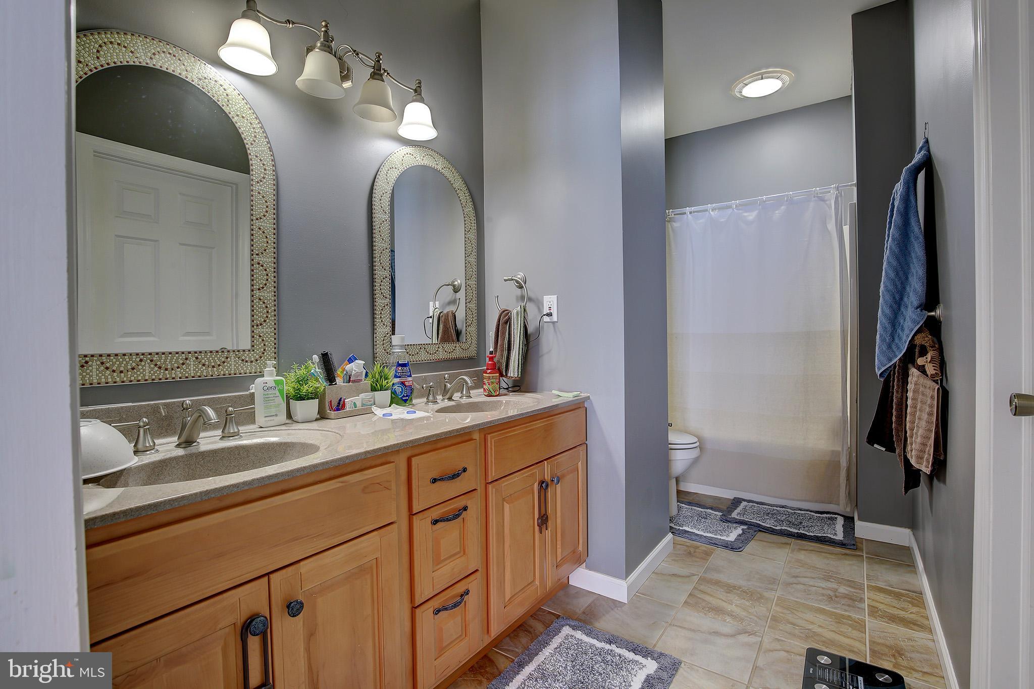 STONY POINTE - Residential