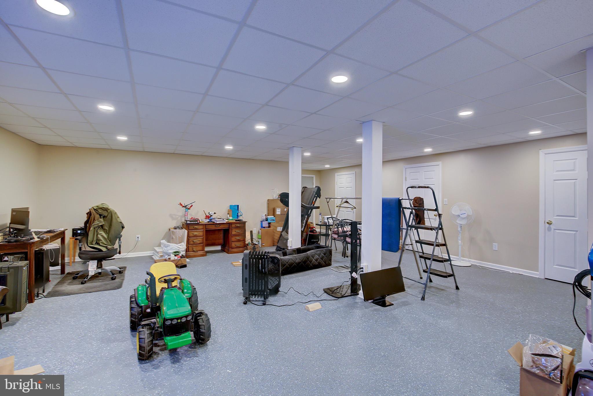 STONY POINTE - Residential