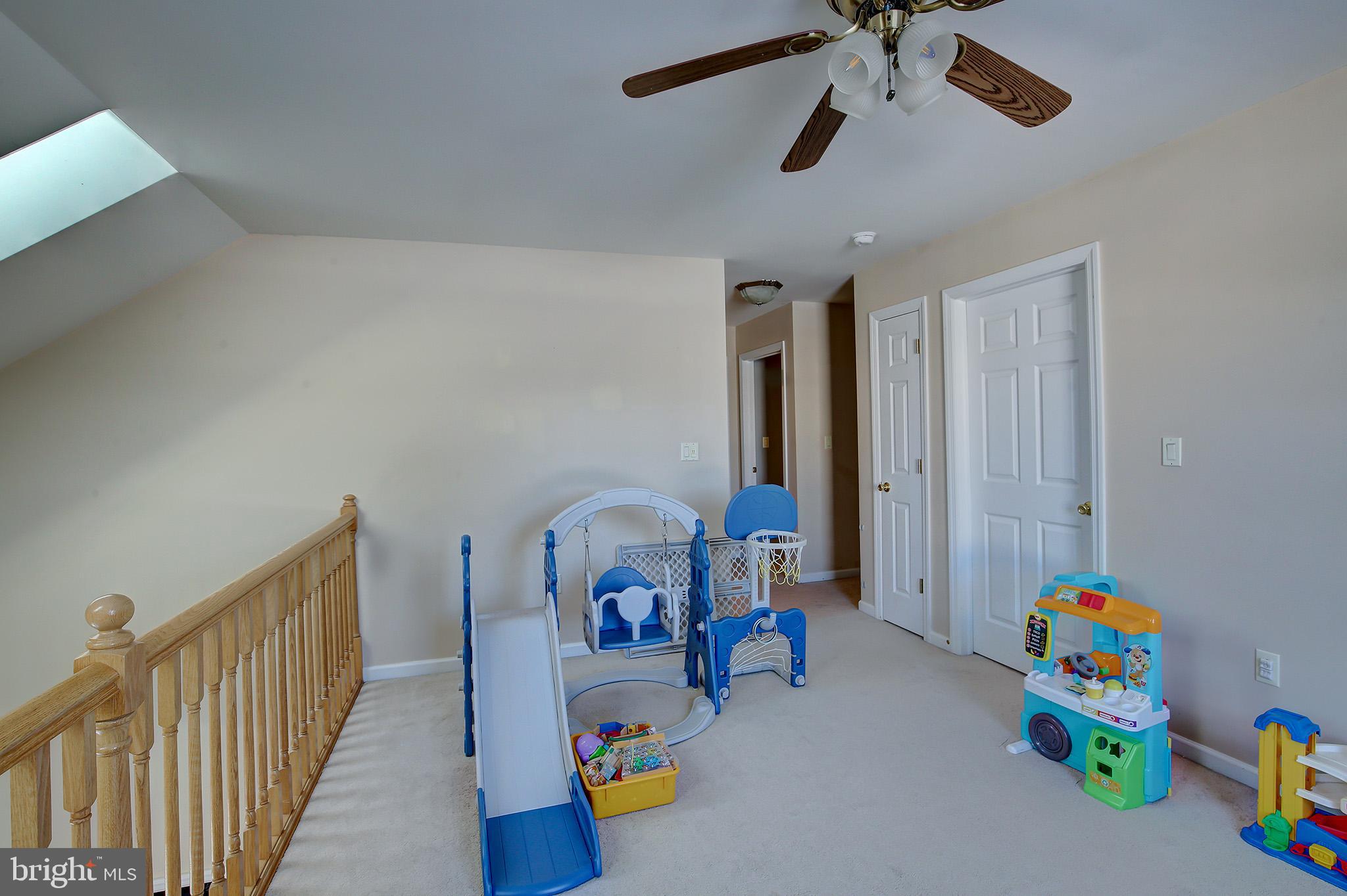 STONY POINTE - Residential