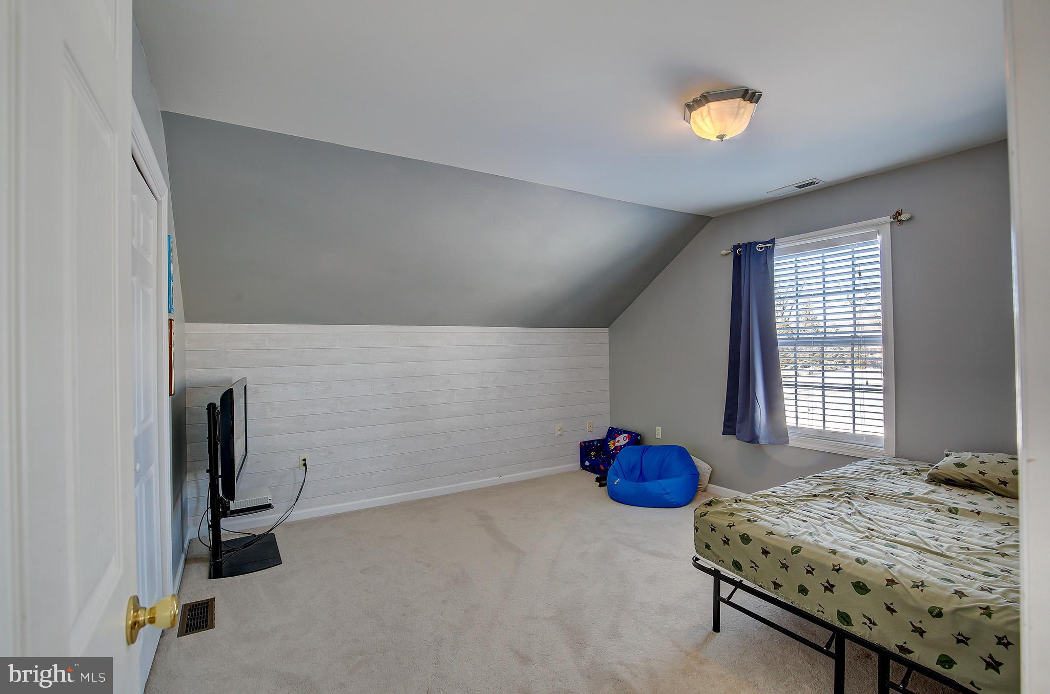 STONY POINTE - Residential