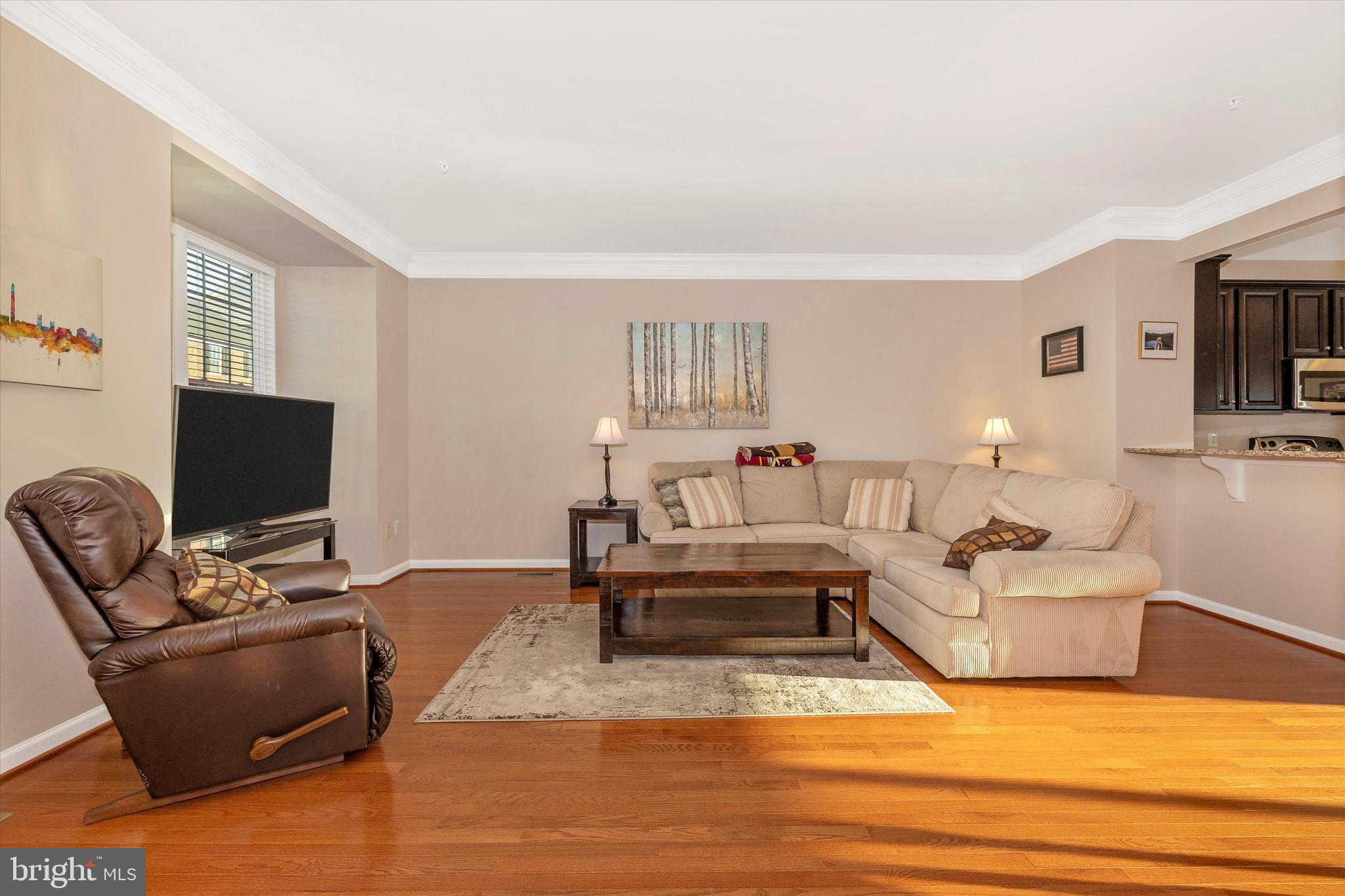 MARKET SQUARE - Residential