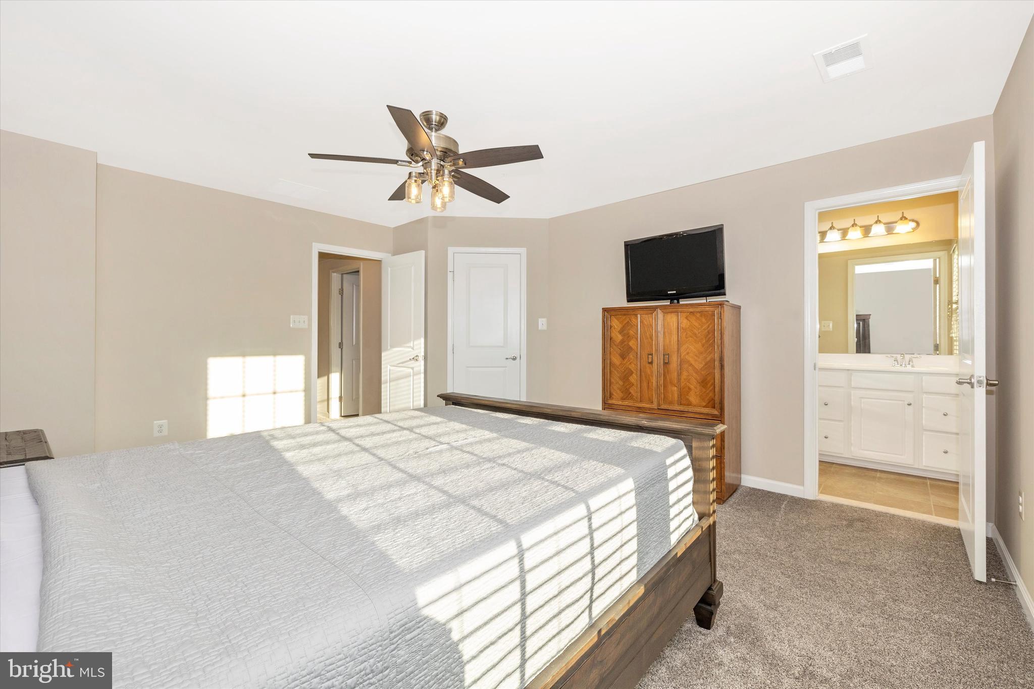 MARKET SQUARE - Residential