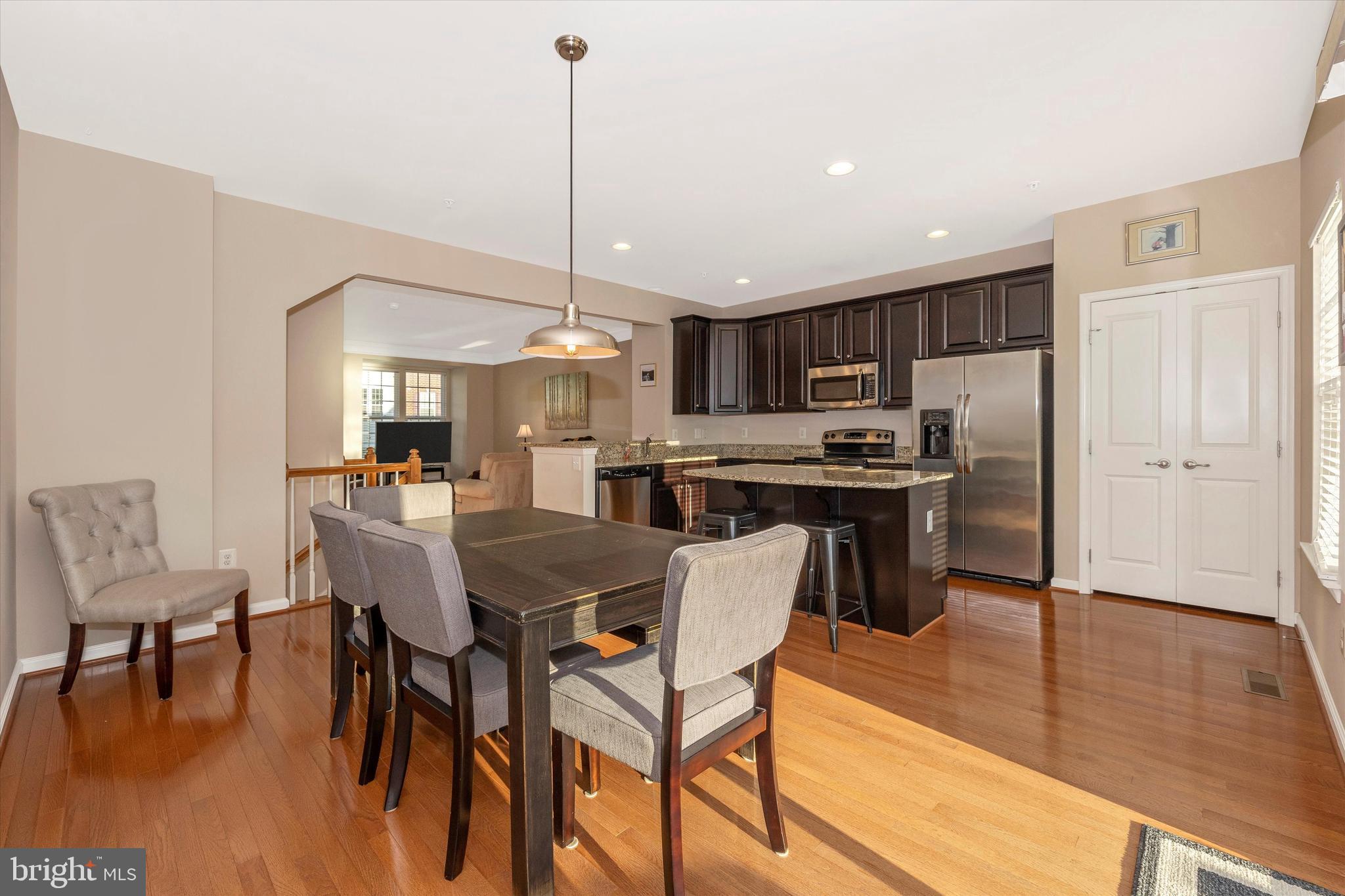 MARKET SQUARE - Residential