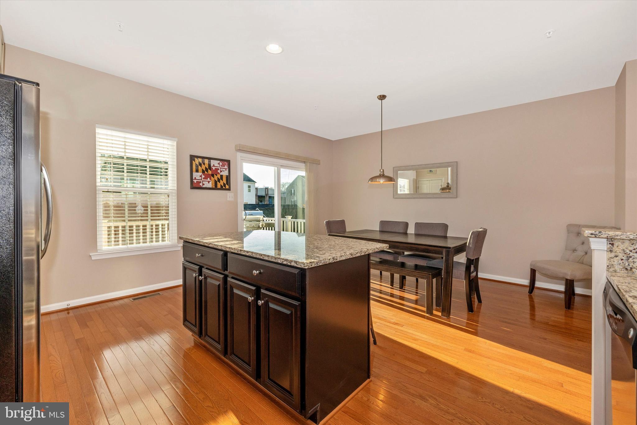 MARKET SQUARE - Residential