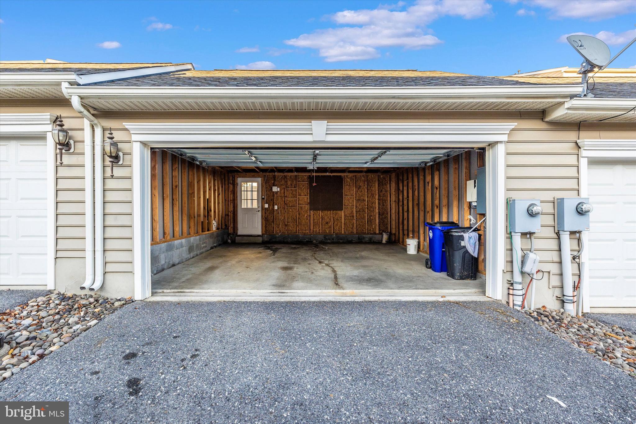 MARKET SQUARE - Residential