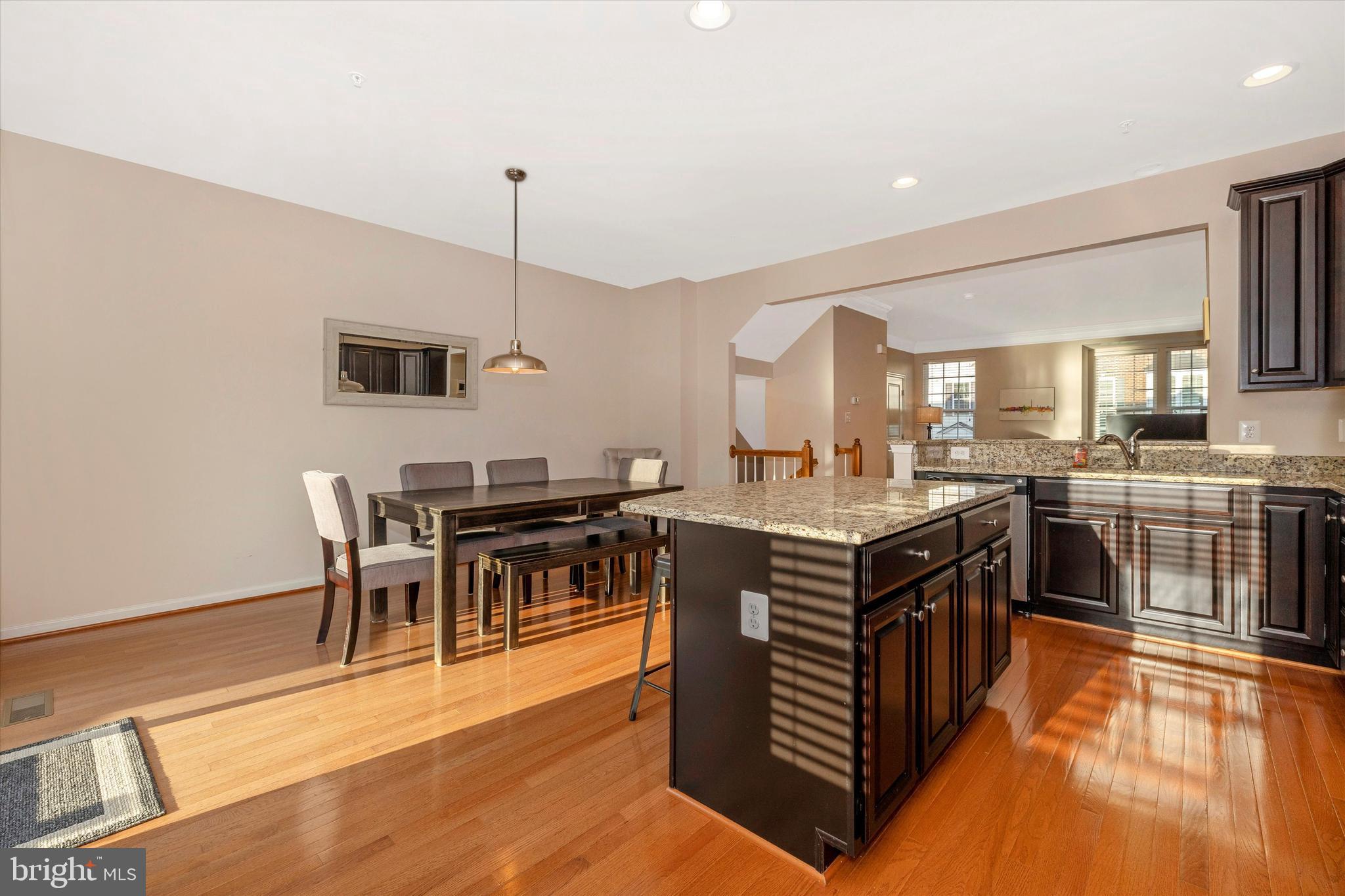 MARKET SQUARE - Residential