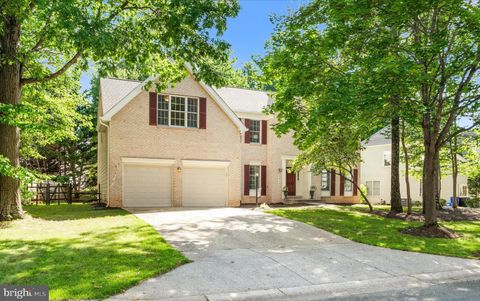 8020 LIONS CREST WAY GAITHERSBURG MD 20879