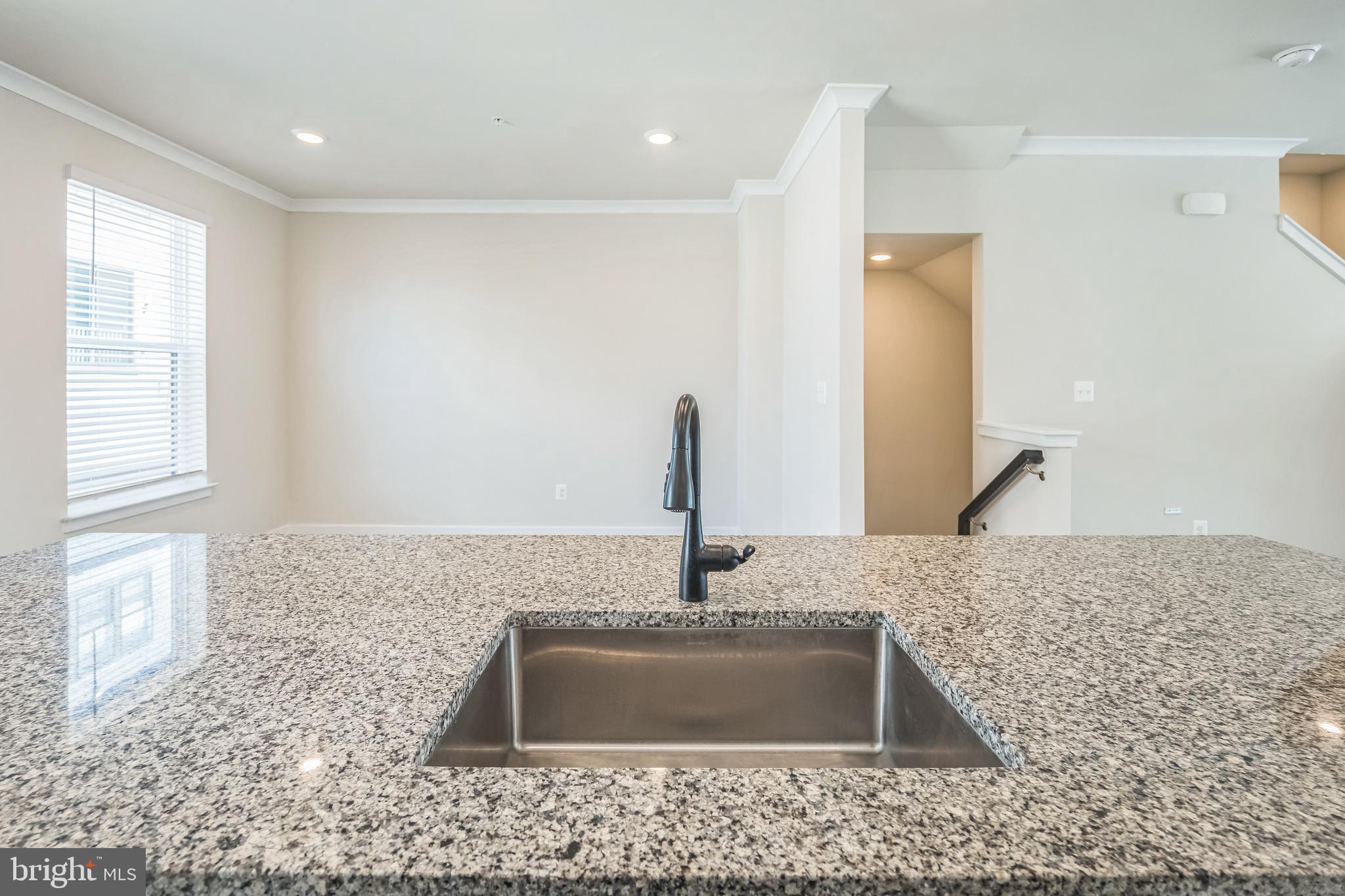 MEDFIELD - Residential