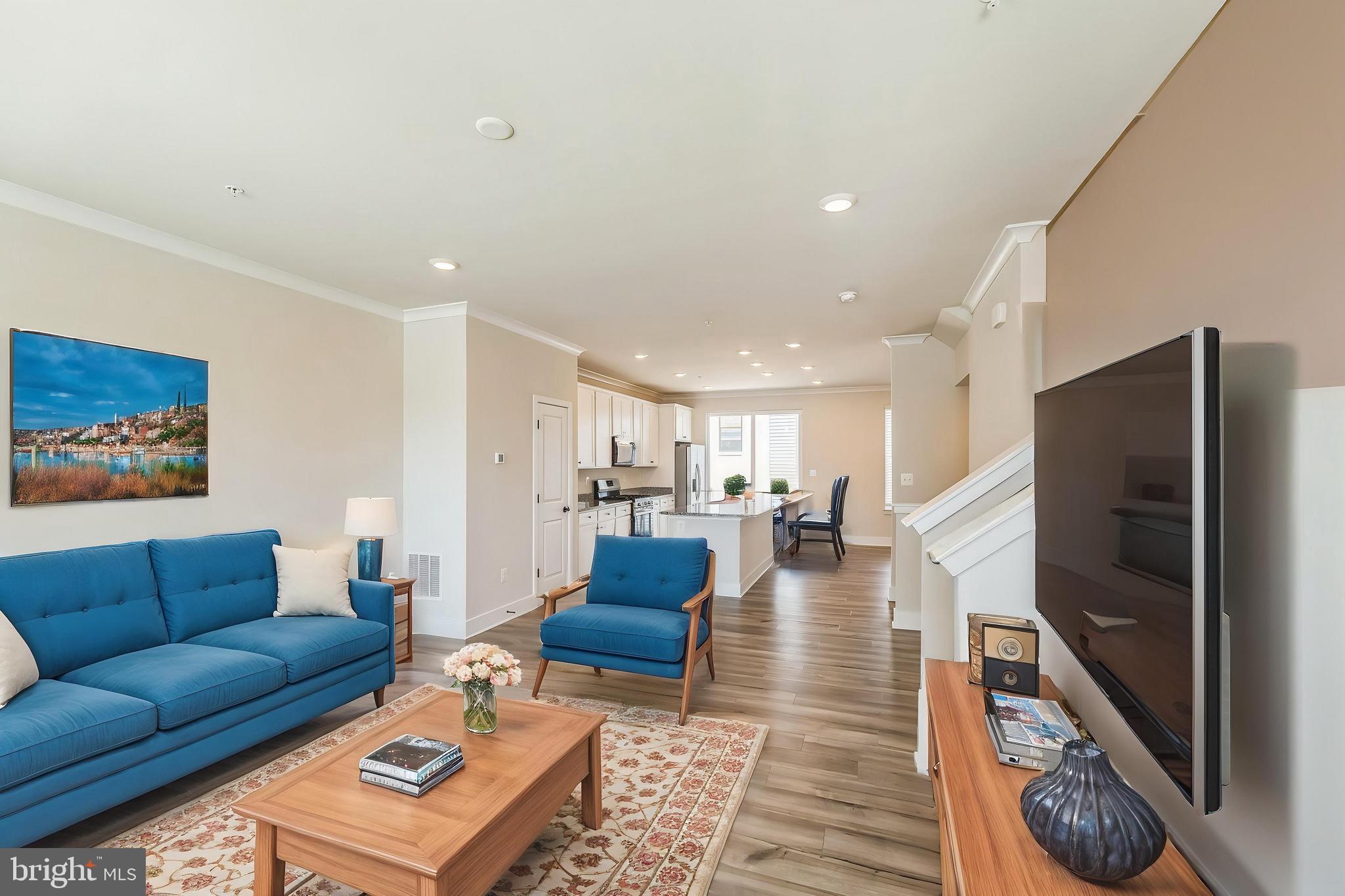 MEDFIELD - Residential