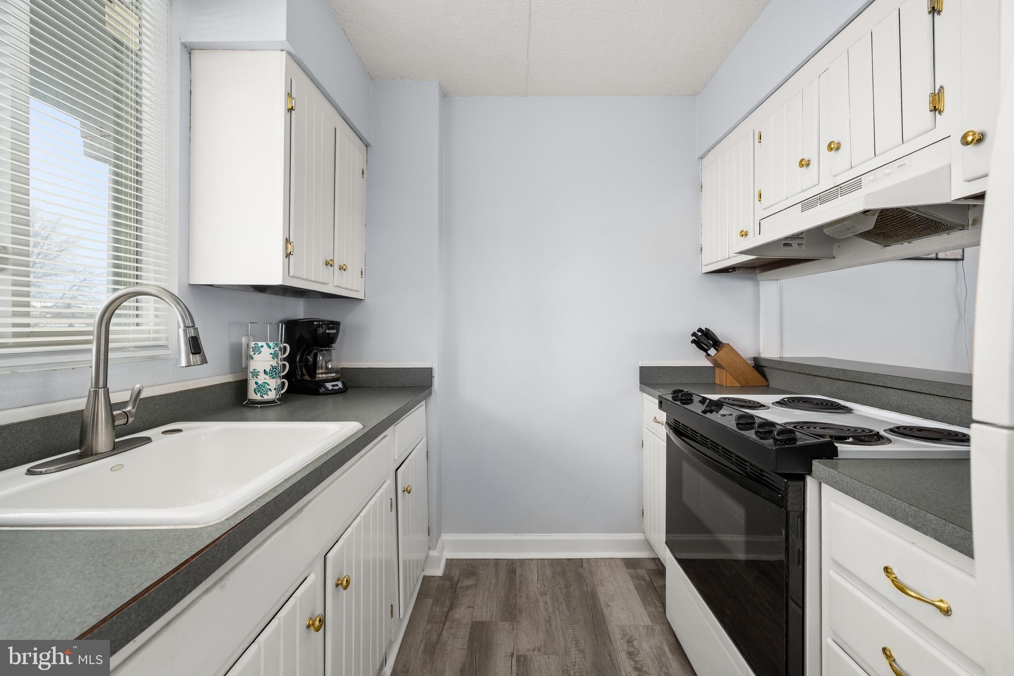 4711 COASTAL HIGHWAY 235