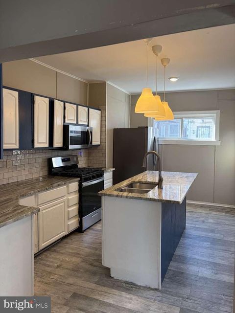 Townhouse For Sale - 5107 Diamond Street<br/> PHILADELPHIA, PA 19131