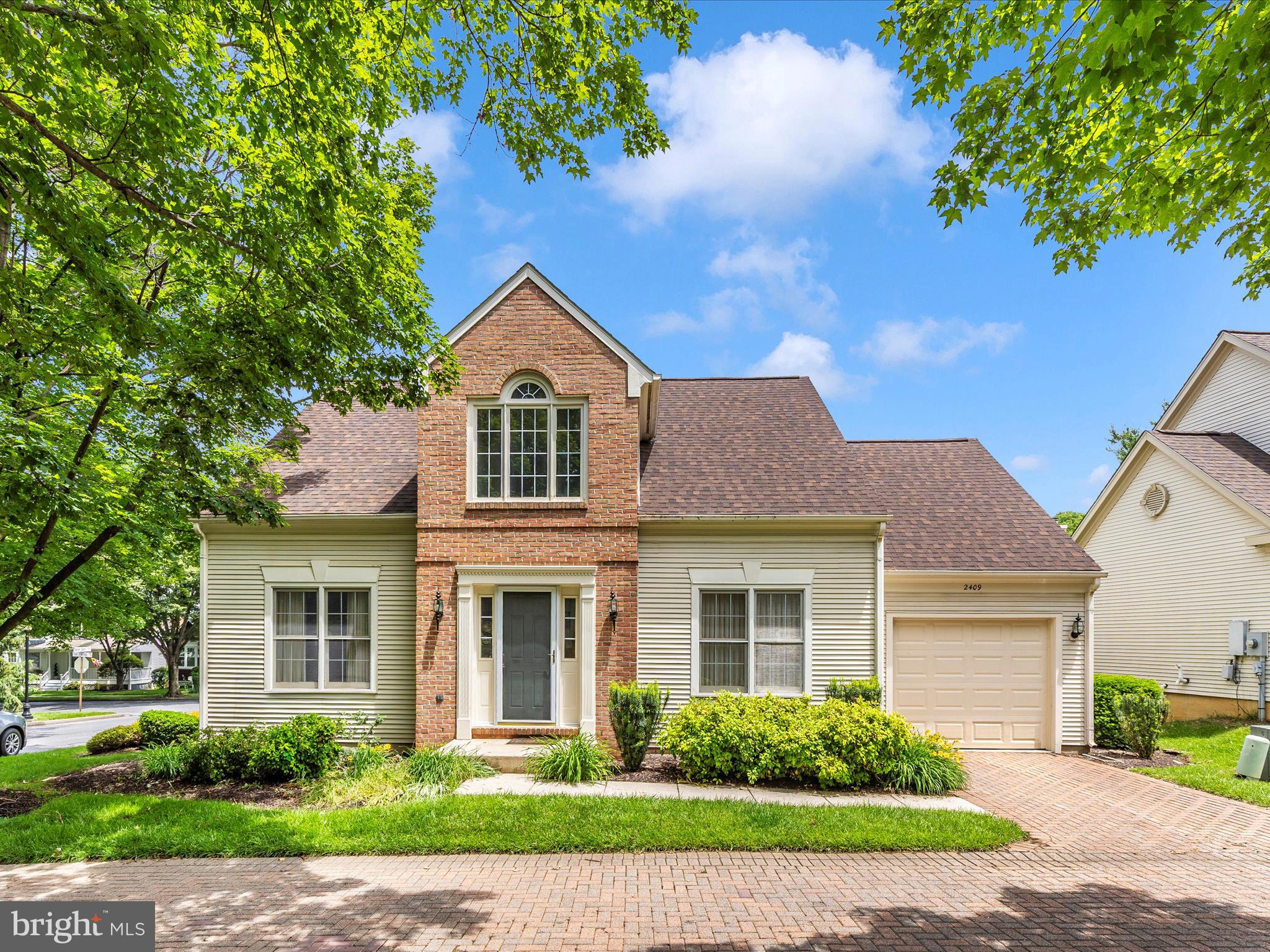 Disover the Potential of This Charming Gem! 🏡**
Welcome to a fantastic opportunity! This delightful home is just waiting for your personal cosmetic touches to transform it into your dream space. With all major mechanics already replaced, you can enjoy peace of mind while you make it your own.
**Key Features:**
- **Roof Replaced in 2023**: A brand new roof for added durability and protection.
- **Furnace Updated in 2018**: Efficient heating to keep you cozy during winter months.
- **New Outside Air Unit (2024)**: Stay cool and comfortable all summer long.
- **Hot Water Heater (2015)**: Reliable hot water for your everyday needs.
**Living Spaces:**
- **Convenient First-Floor Primary Bedroom**: Enjoy the ease of main-level living.
- **Cozy Sitting/TV Room off the Kitchen**: A perfect spot for relaxation or entertaining friends.
- **Separate Living and Dining Rooms**: Ideal for family gatherings or hosting dinner parties.
- **Kitchen and Breakfast Area**: A functional layout that invites cooking and casual dining.
**Upstairs Retreat:**
- **Large Bedroom full bath and Loft Area**: Use the versatile loft as an additional bedroom, study, or creative space!
**Additional Features:**
- **Basement Storage**: Ample space for all your storage needs.
- **One-Car Garage**: Convenient parking and additional storage options.
Situated on a corner courtyard lot, this home offers plenty of outdoor space and possibilities.
Don't miss this chance to make this charming property your own! With solid mechanics and a great layout, your vision can turn this house into a home sweet home.