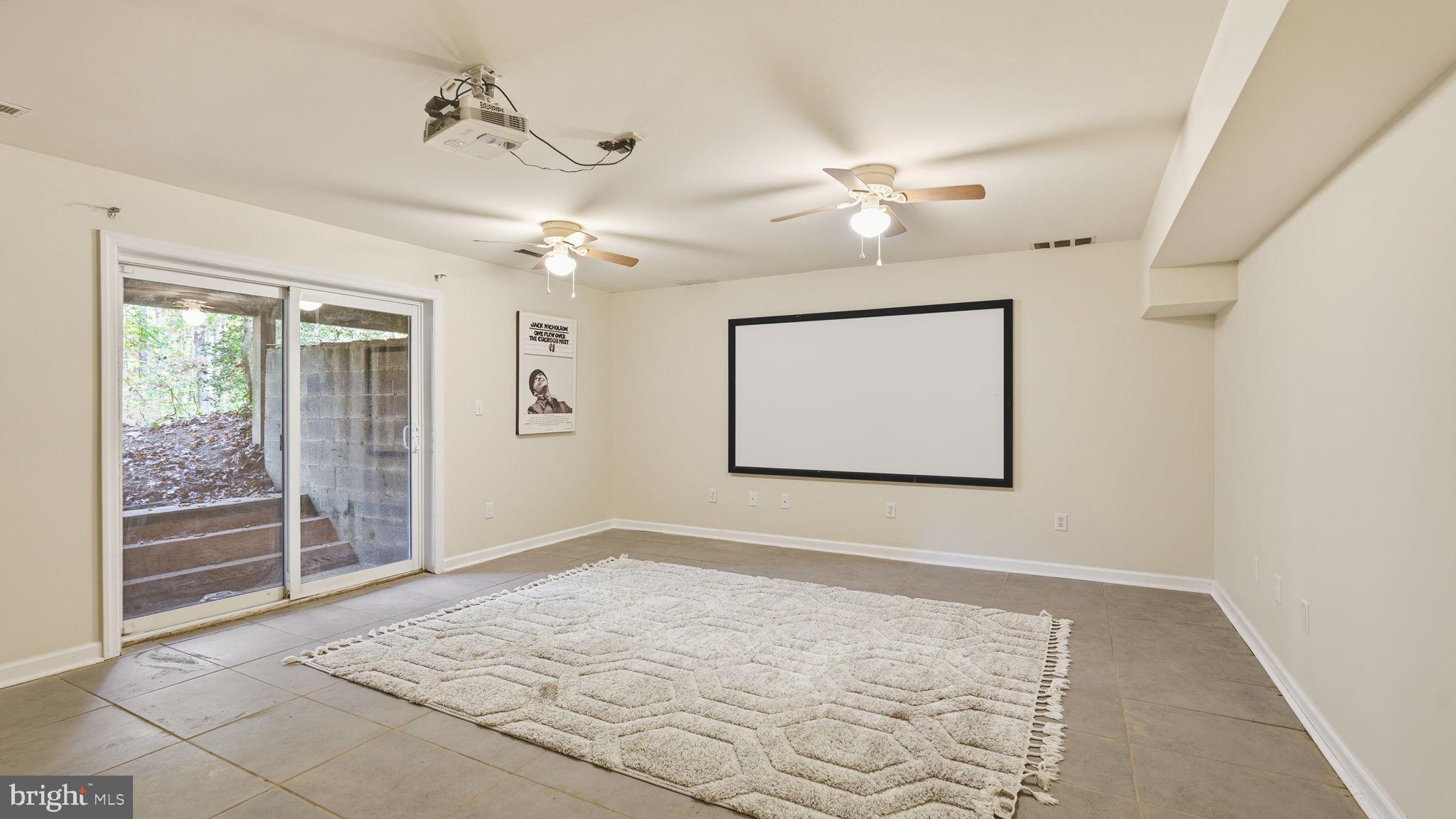 THE LAURELS - Residential