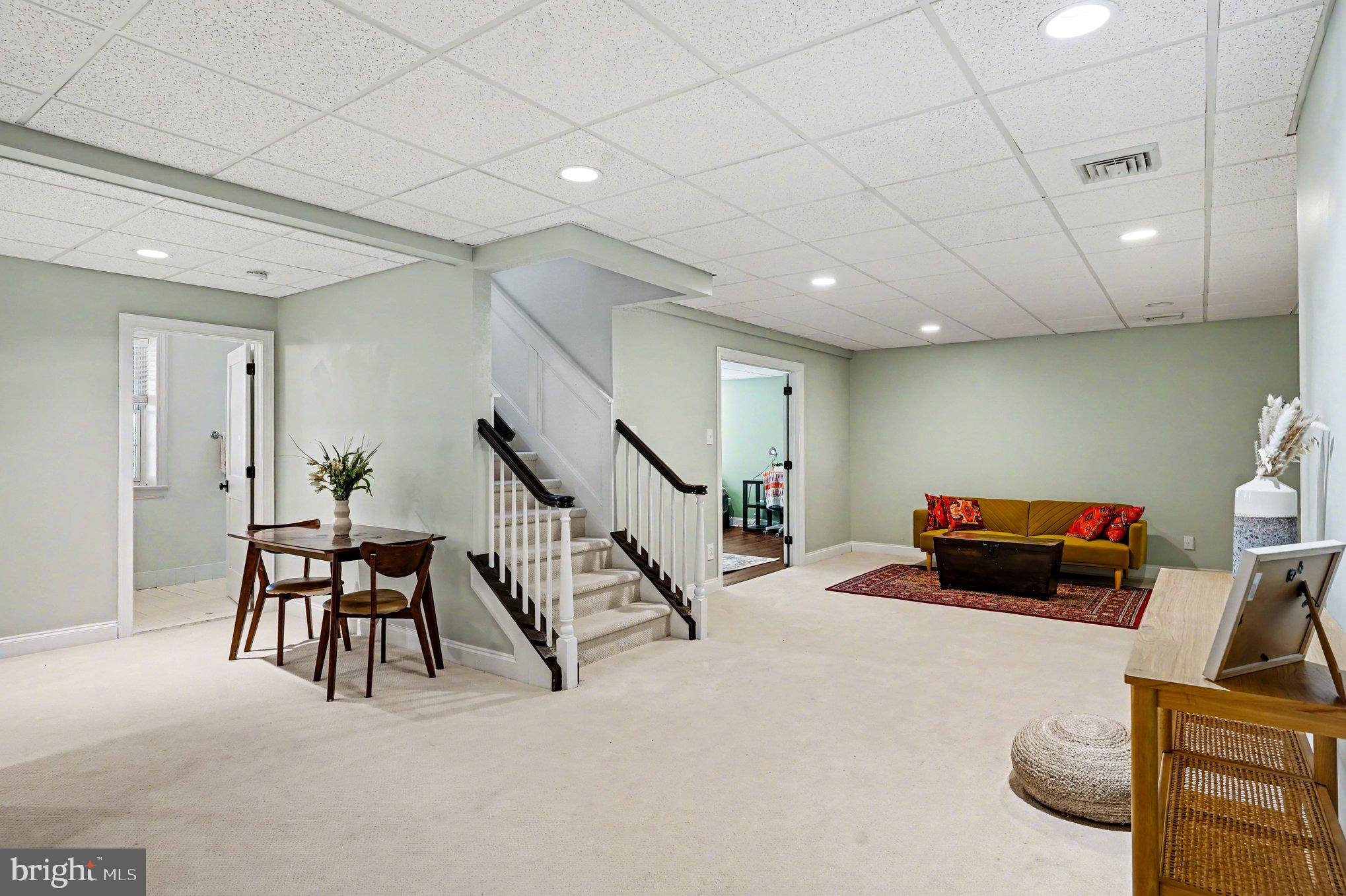 VALLEY FORGE MTN - Residential