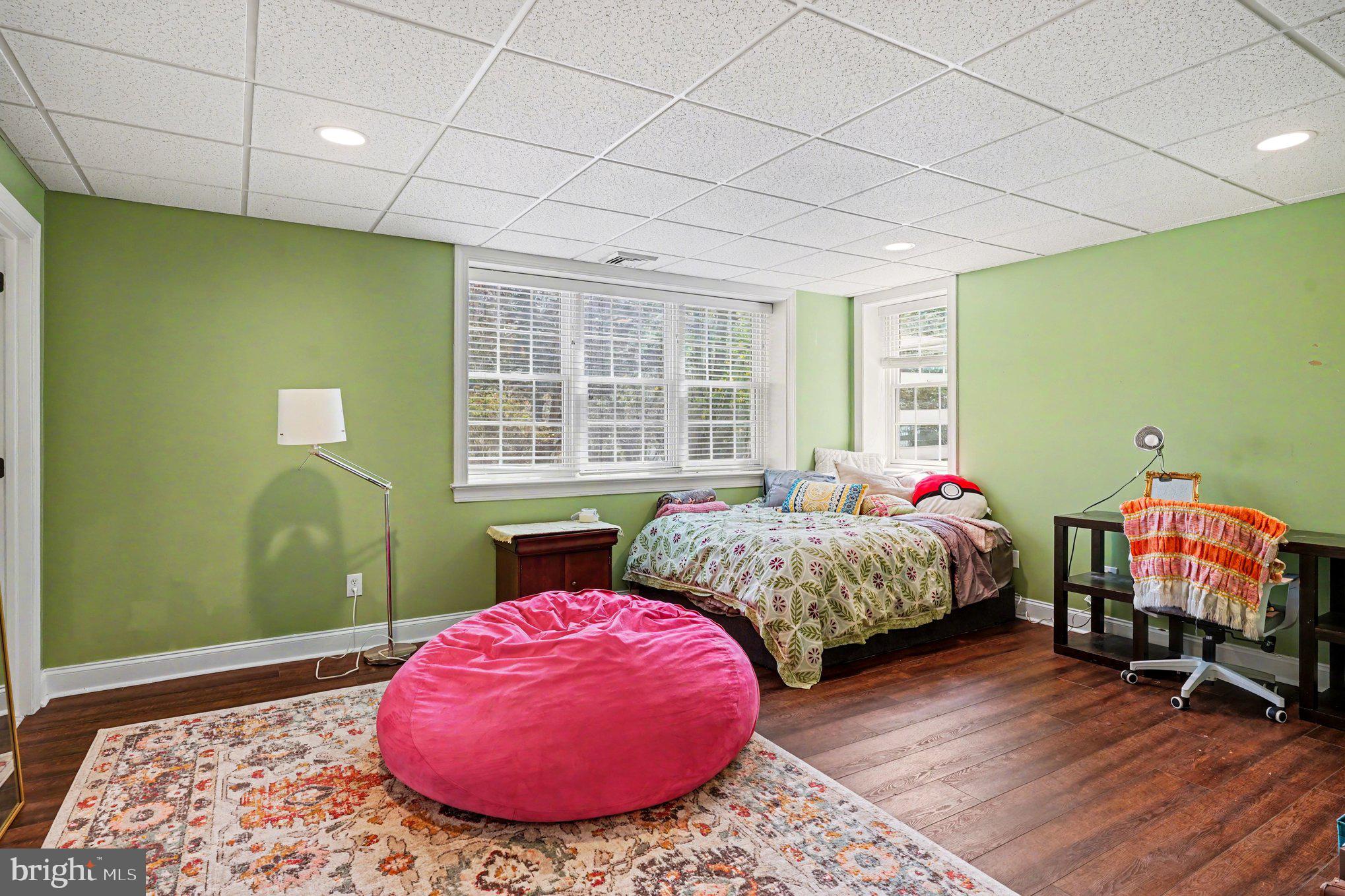 VALLEY FORGE MTN - Residential