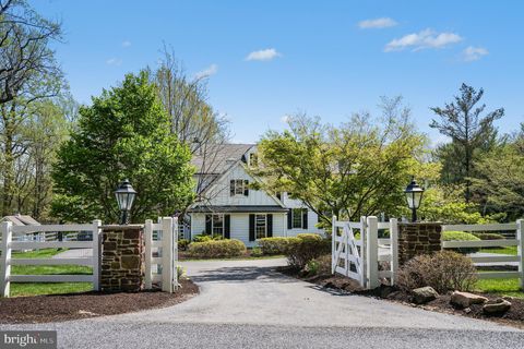 Photo of 55 Diamond Rock Road, PHOENIXVILLE, PA 19460 (MLS # PACT2122886)