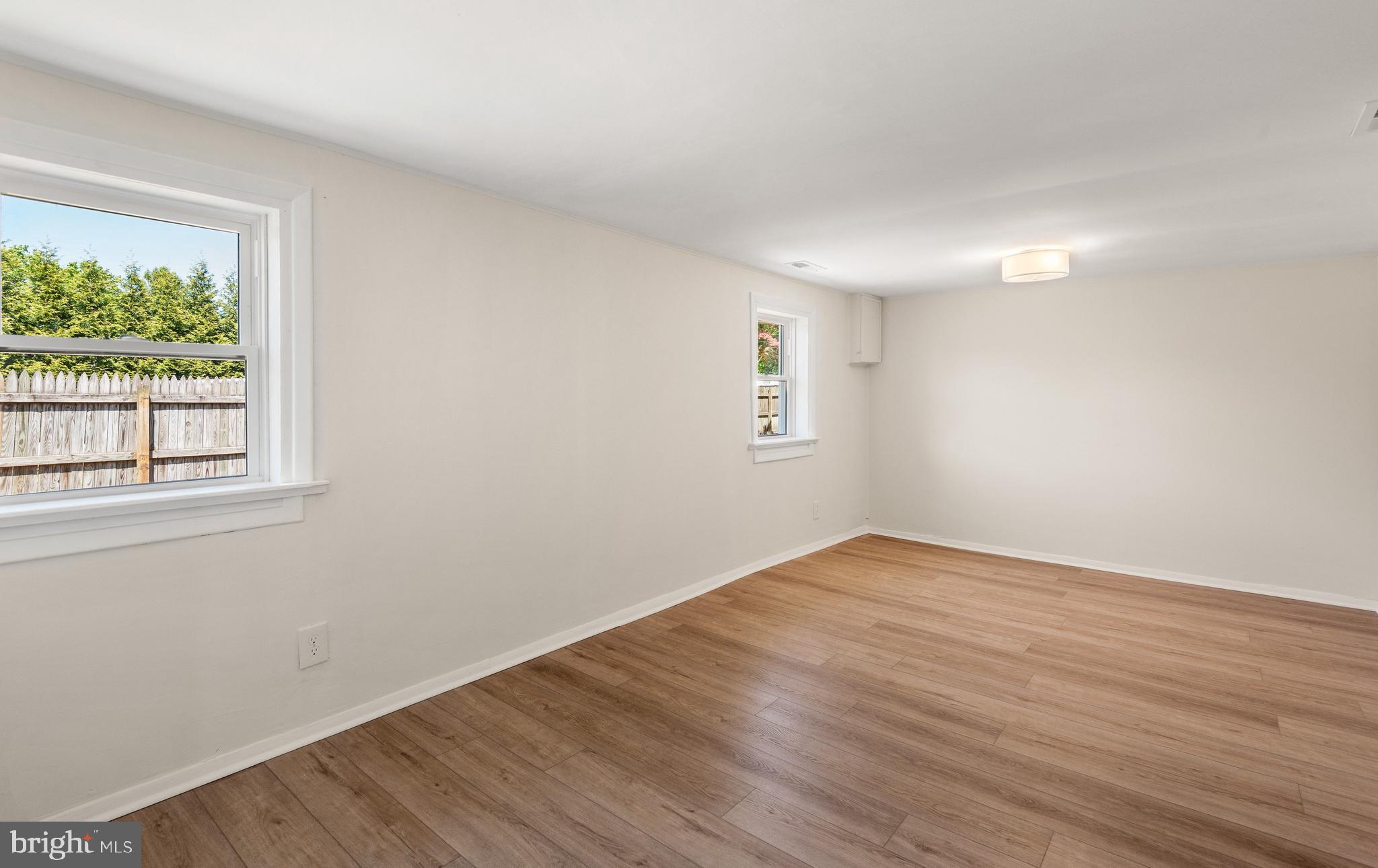 LANSDOWNE FARMS - Residential