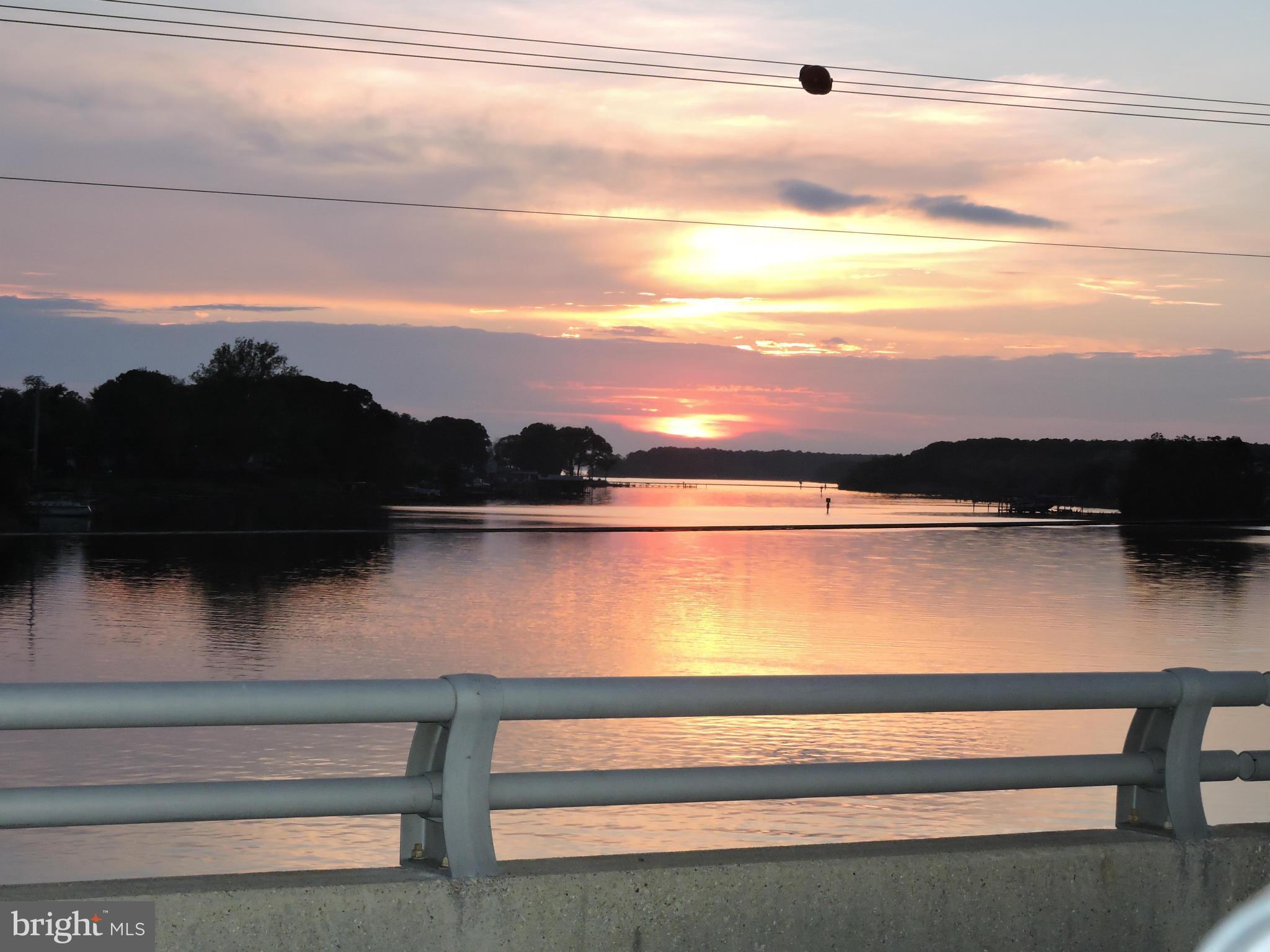 COBB ISLAND - Residential