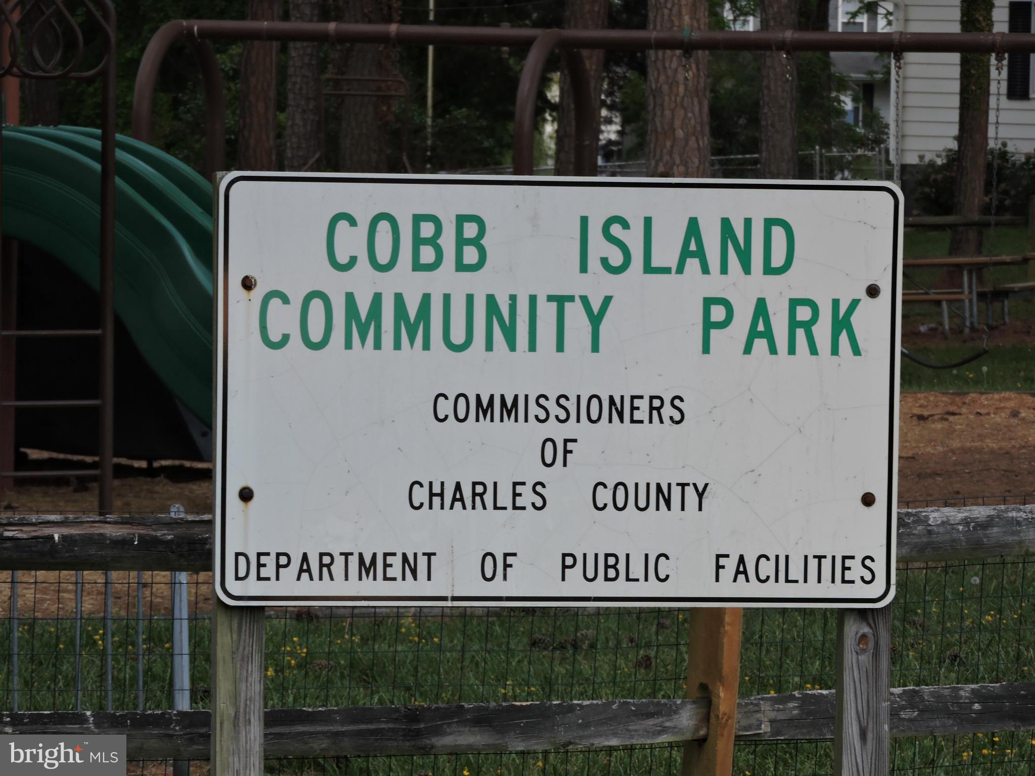 COBB ISLAND - Residential