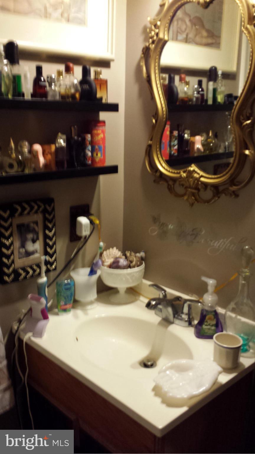 COBB ISLAND - Residential