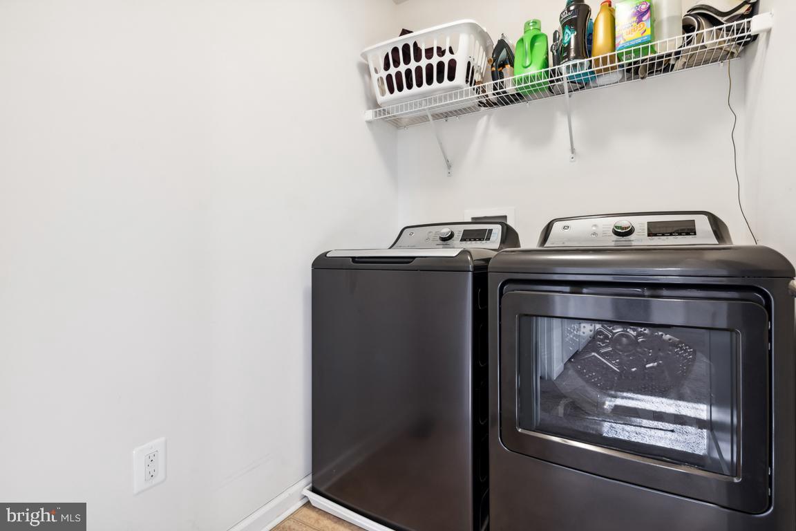 PINEY GROVE ESTATES - Residential