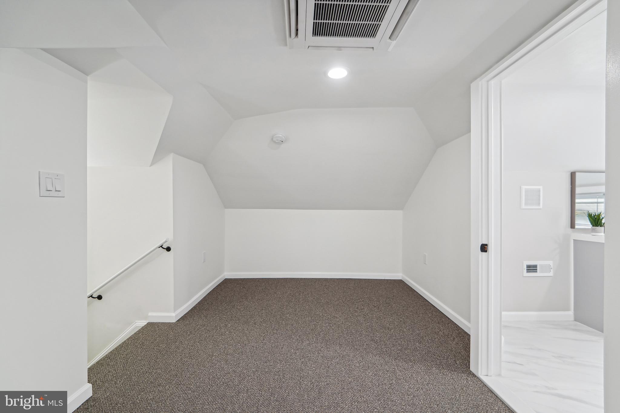 DORCHESTER - Residential