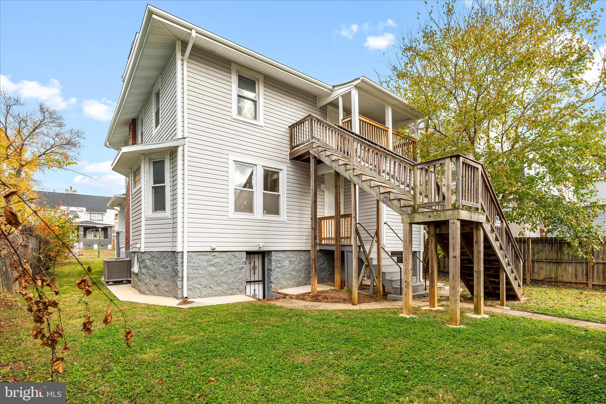 DORCHESTER - Residential