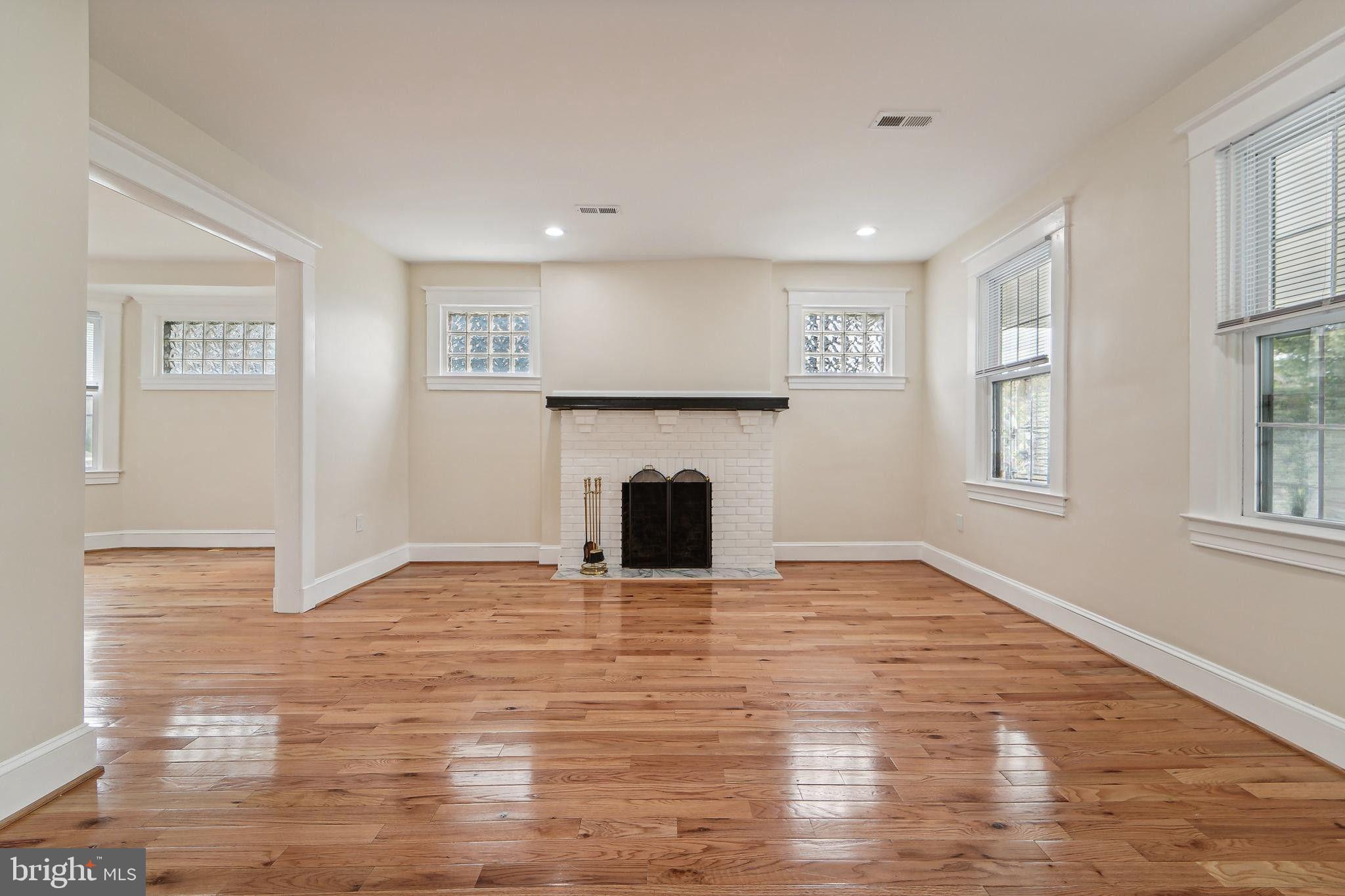 DORCHESTER - Residential