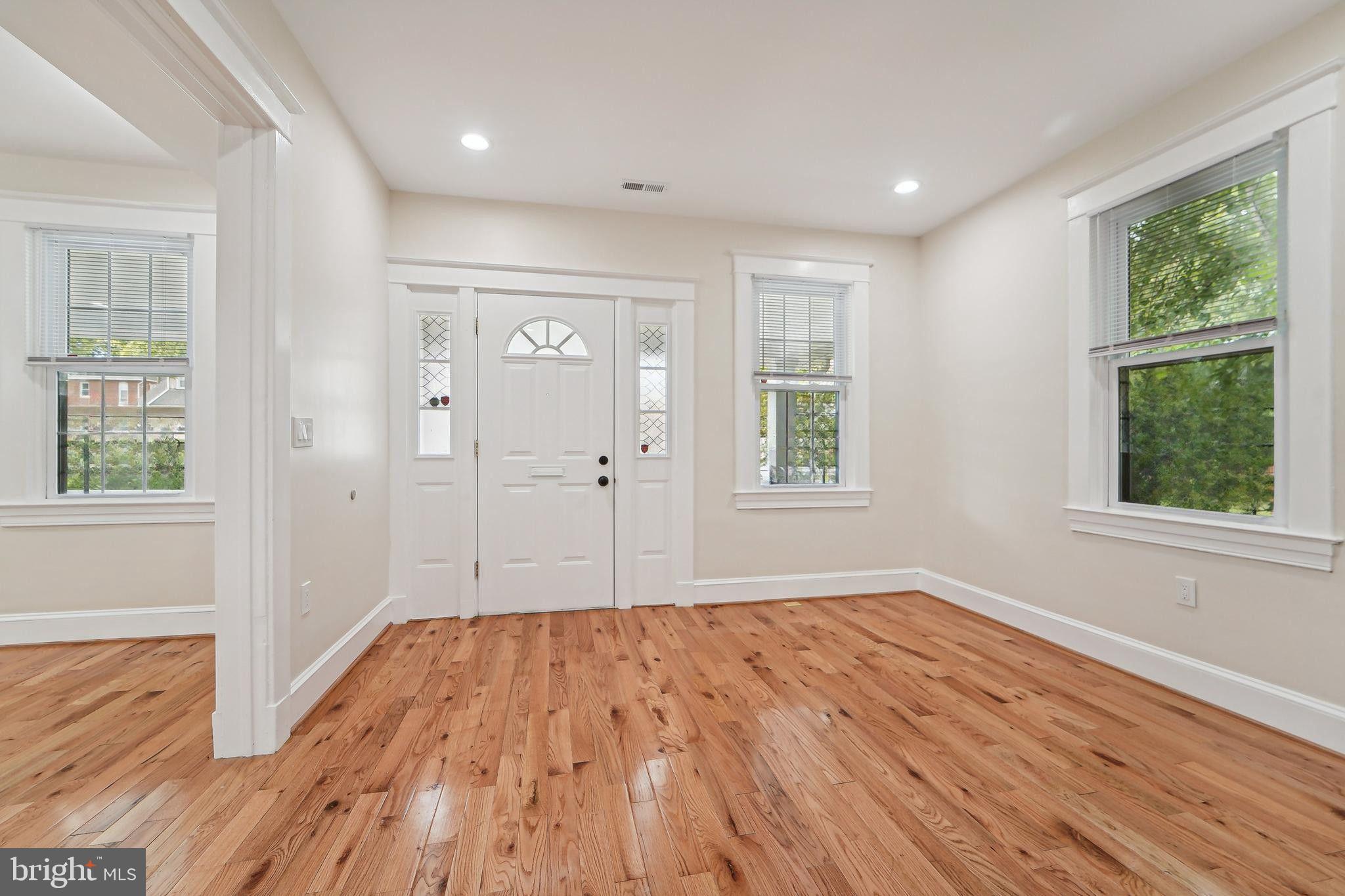 DORCHESTER - Residential