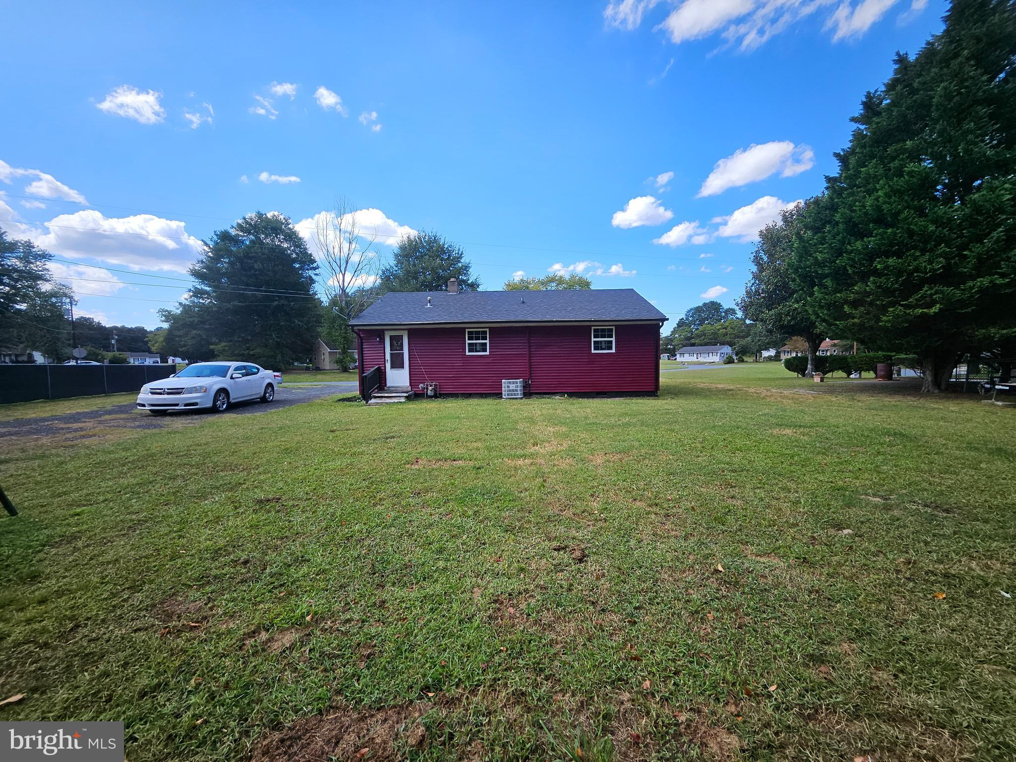 1621 WACONIA DRIVE