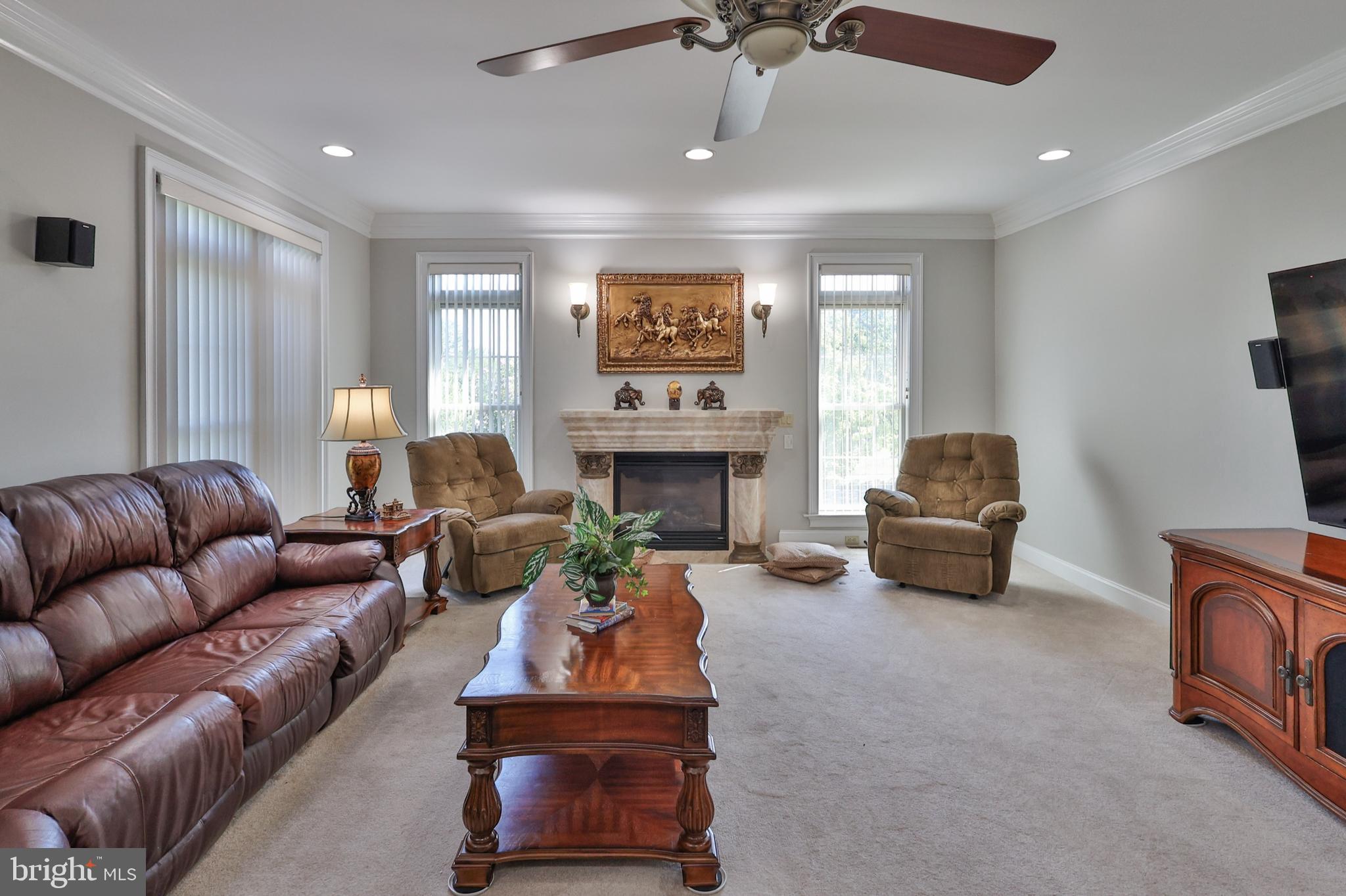 SPRINGWOOD HILLS - Residential